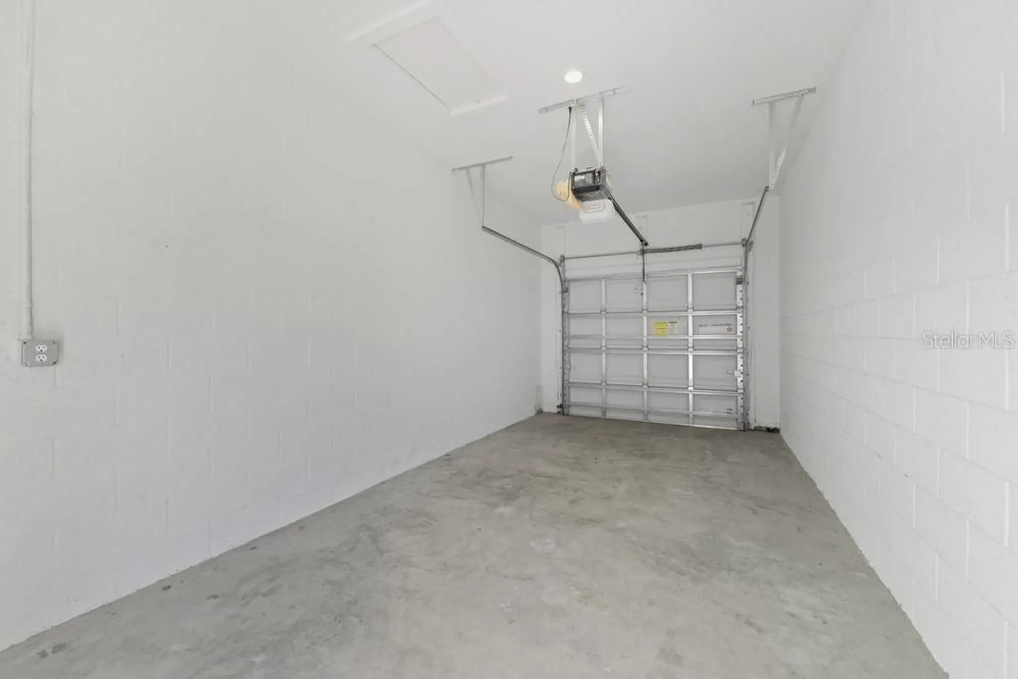 Property Slideshow image 14 of 36 | 4062 santa caterina blvd # 102, Bradenton, FL, 34211