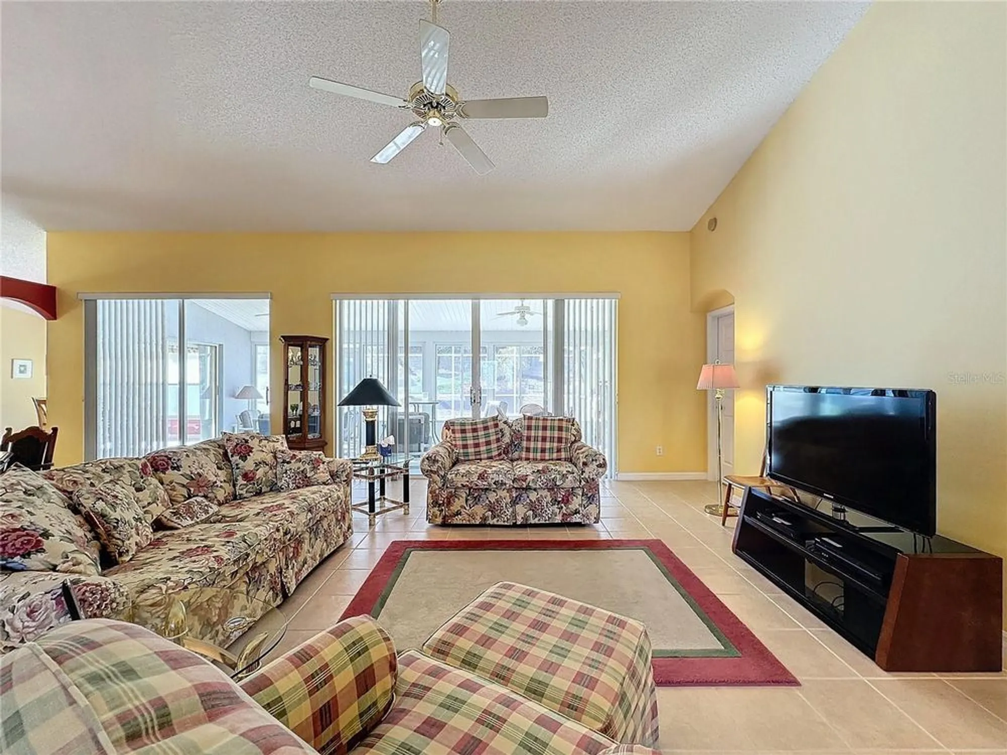 Property Slideshow image 5 of 54 | 4634 summerbridge cir, Leesburg, FL, 34748