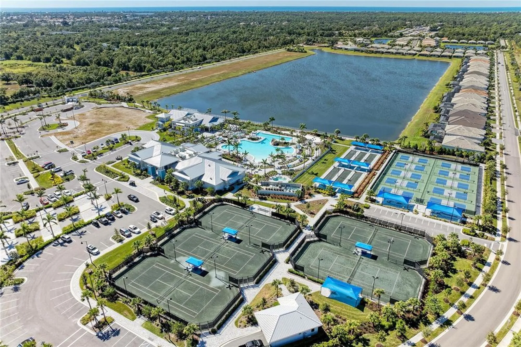 Property Slideshow image 68 of 82 | 25540 royal tern ln, Englewood, FL, 34223