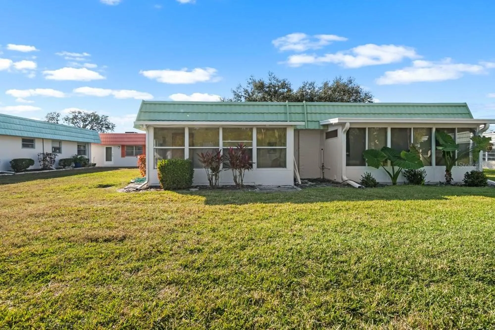 Property Slideshow image 17 of 63 | 1802 bedford ln 2, Sun City Center, FL, 33573