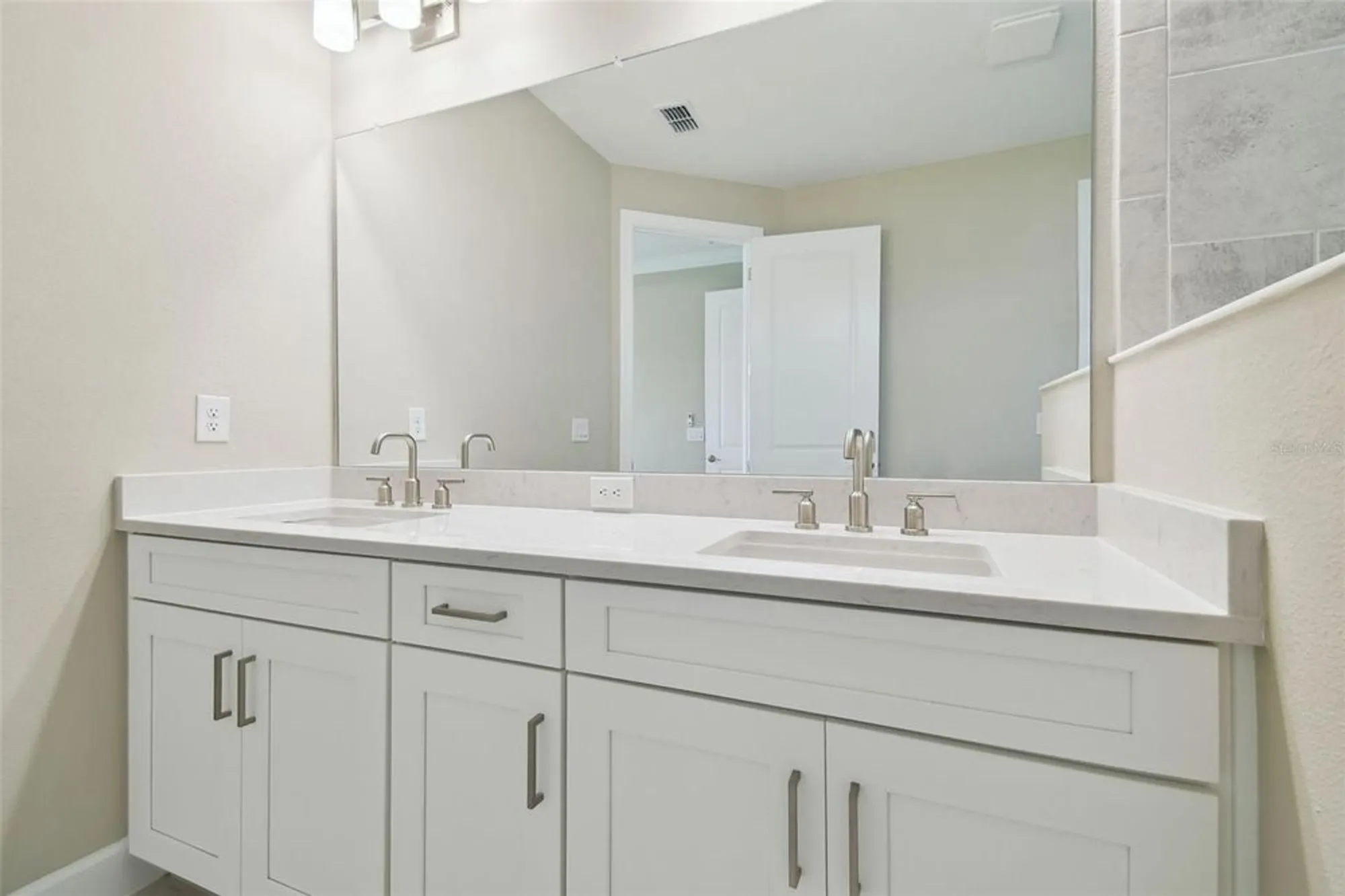 Property Slideshow image 22 of 100 | 4709 isonzo way, Wesley Chapel, FL, 33543