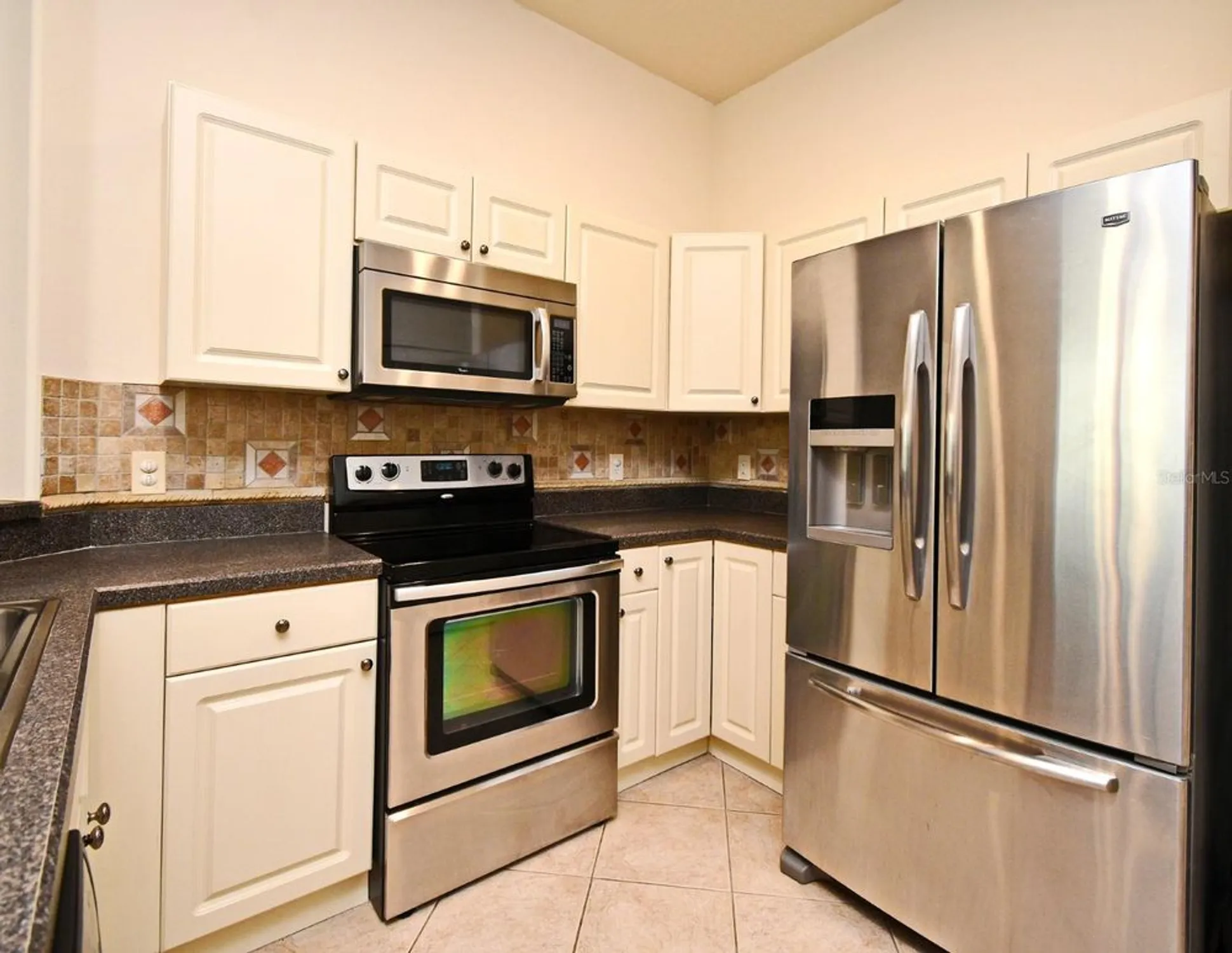 Property Slideshow image 16 of 48 | 2503 squaw crk, Clermont, FL, 34711