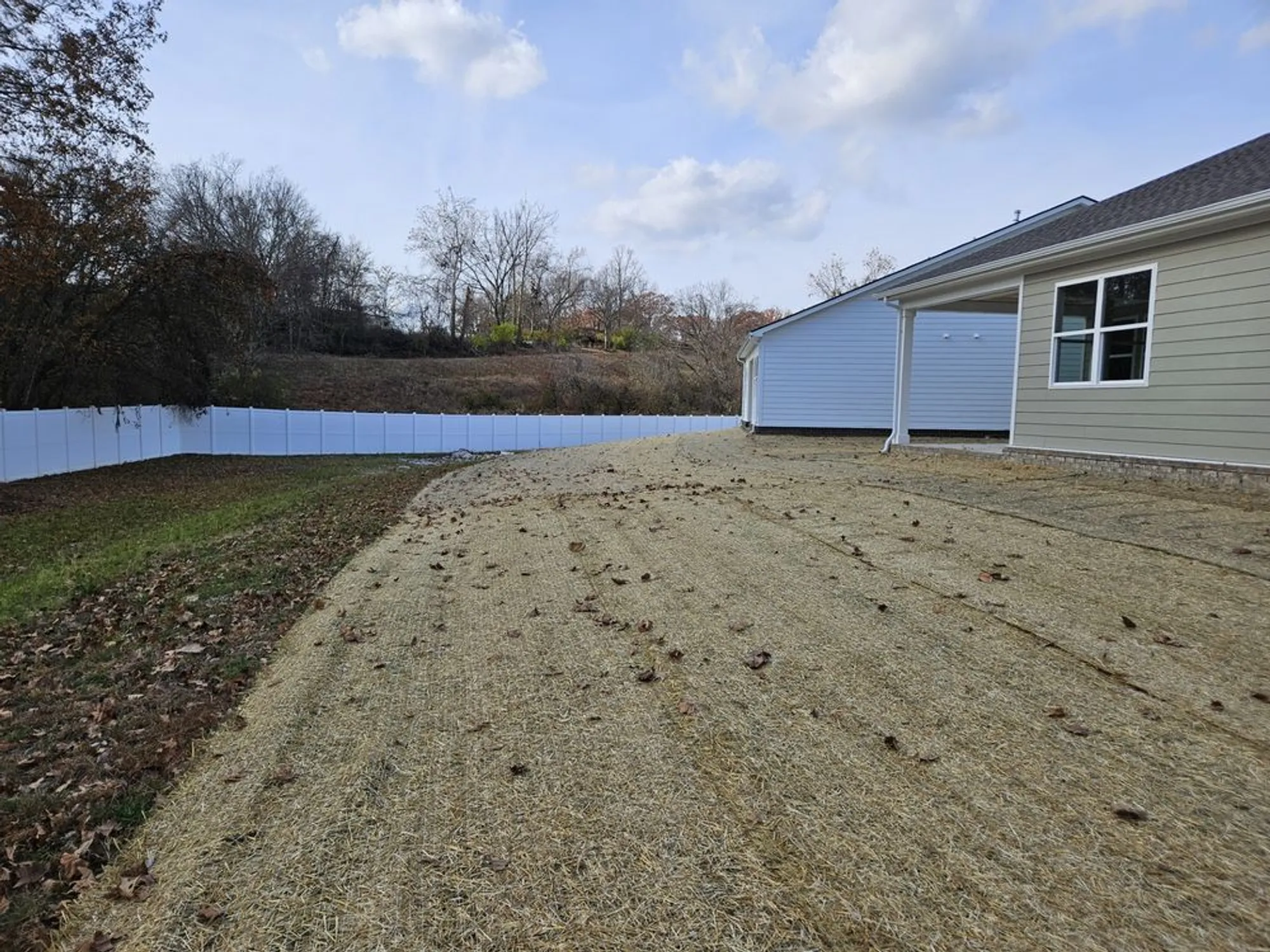 Property Slideshow image 33 of 38 | 336 stonehaus cir, Antioch, TN, 37013