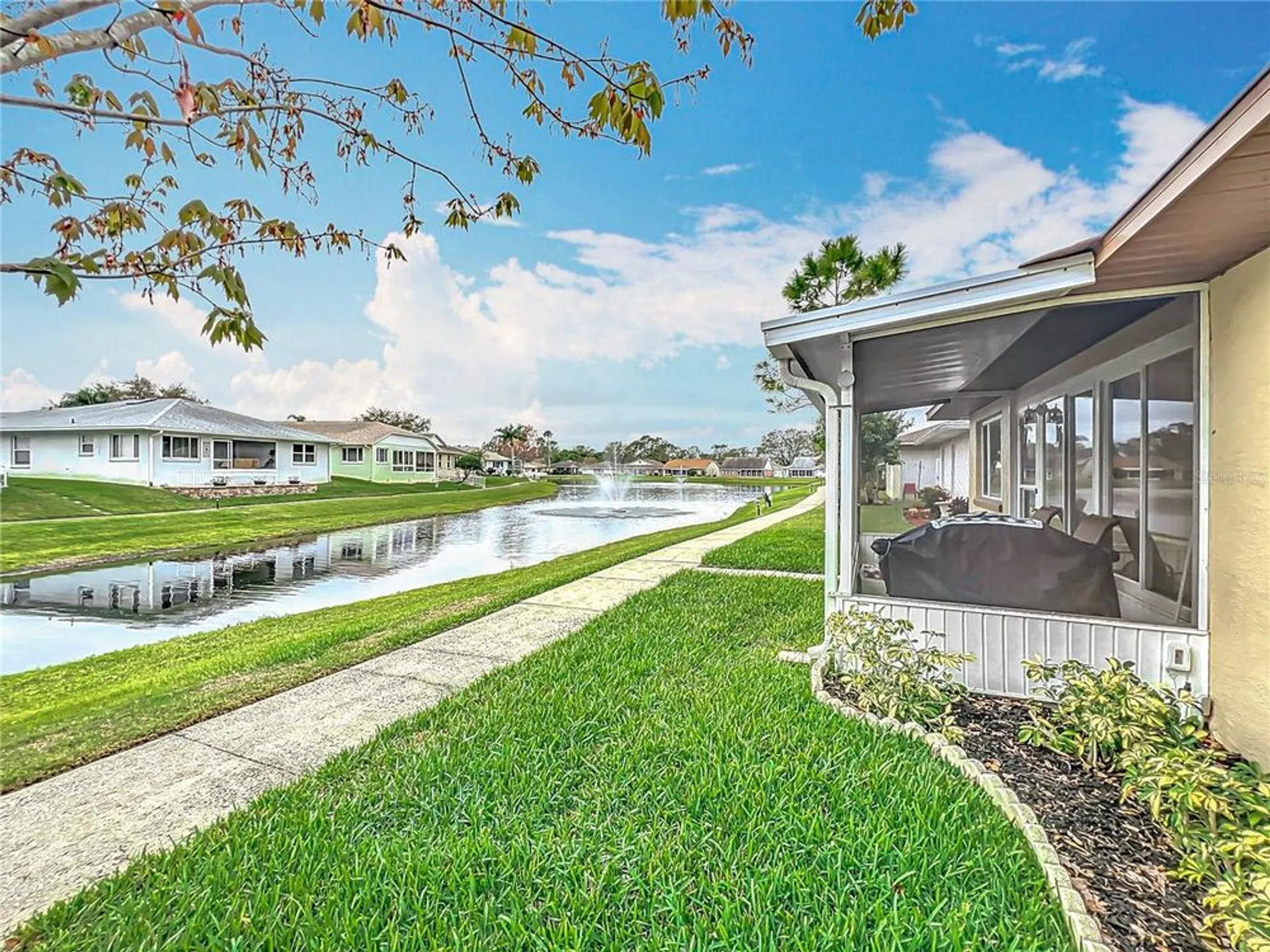 Property Slideshow image 23 of 27 | 2206 silver lakes dr, Lakeland, FL, 33810