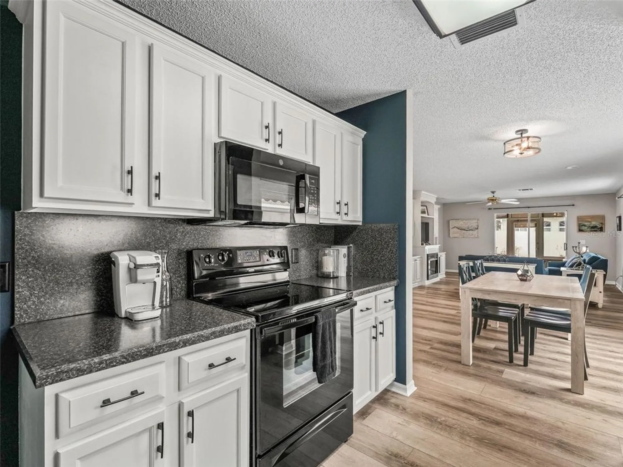 Property Slideshow image 19 of 80 | 1314 lajolla cir, The Villages, FL, 32159