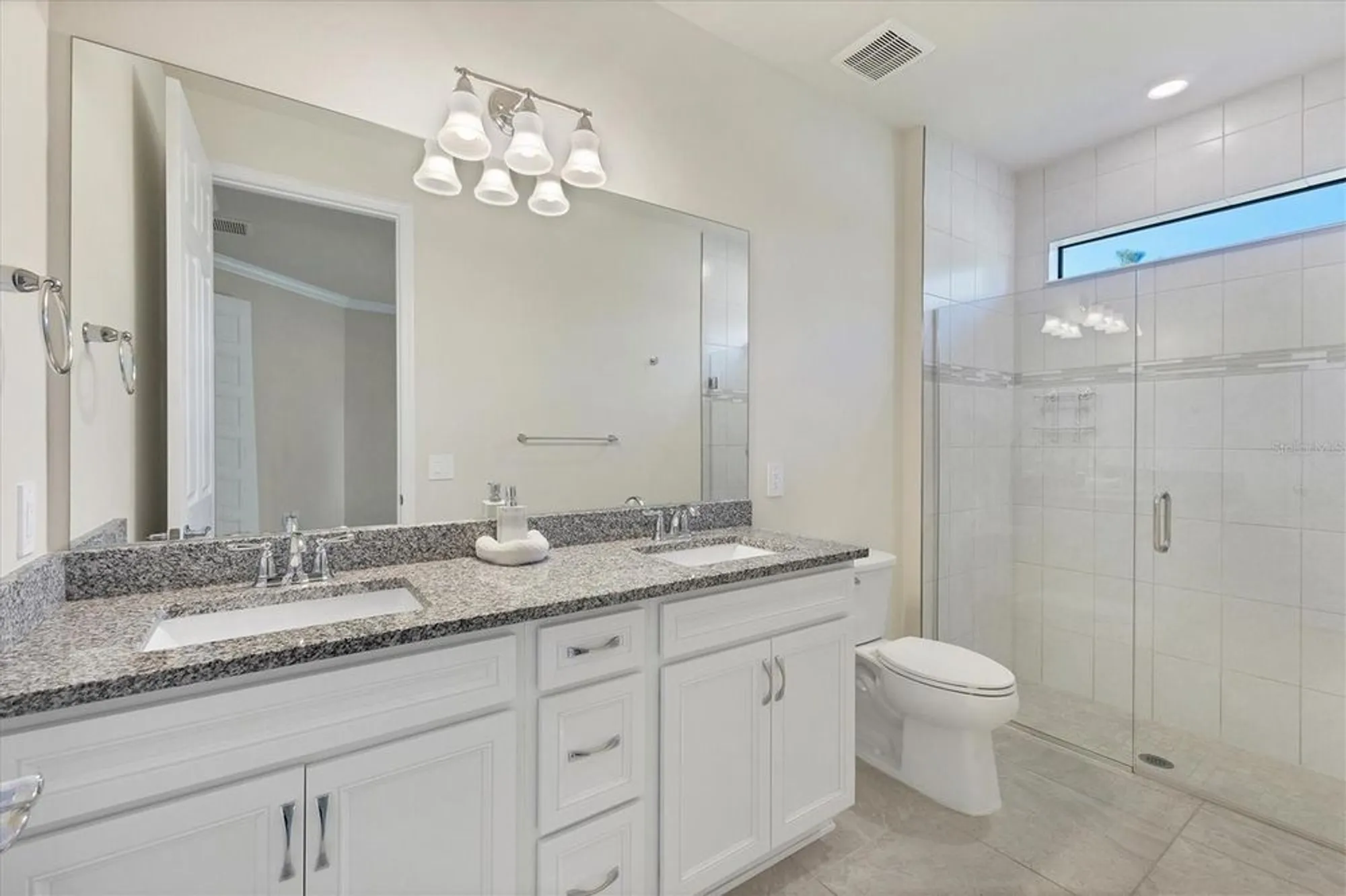 Property Slideshow image 16 of 58 | 17660 northwood pl, Bradenton, FL, 34202