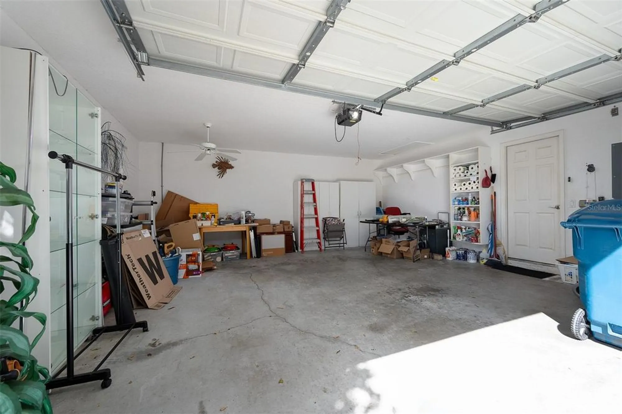 Property Slideshow image 16 of 28 | 9443 burnam dr, Weeki Wachee, FL, 34613