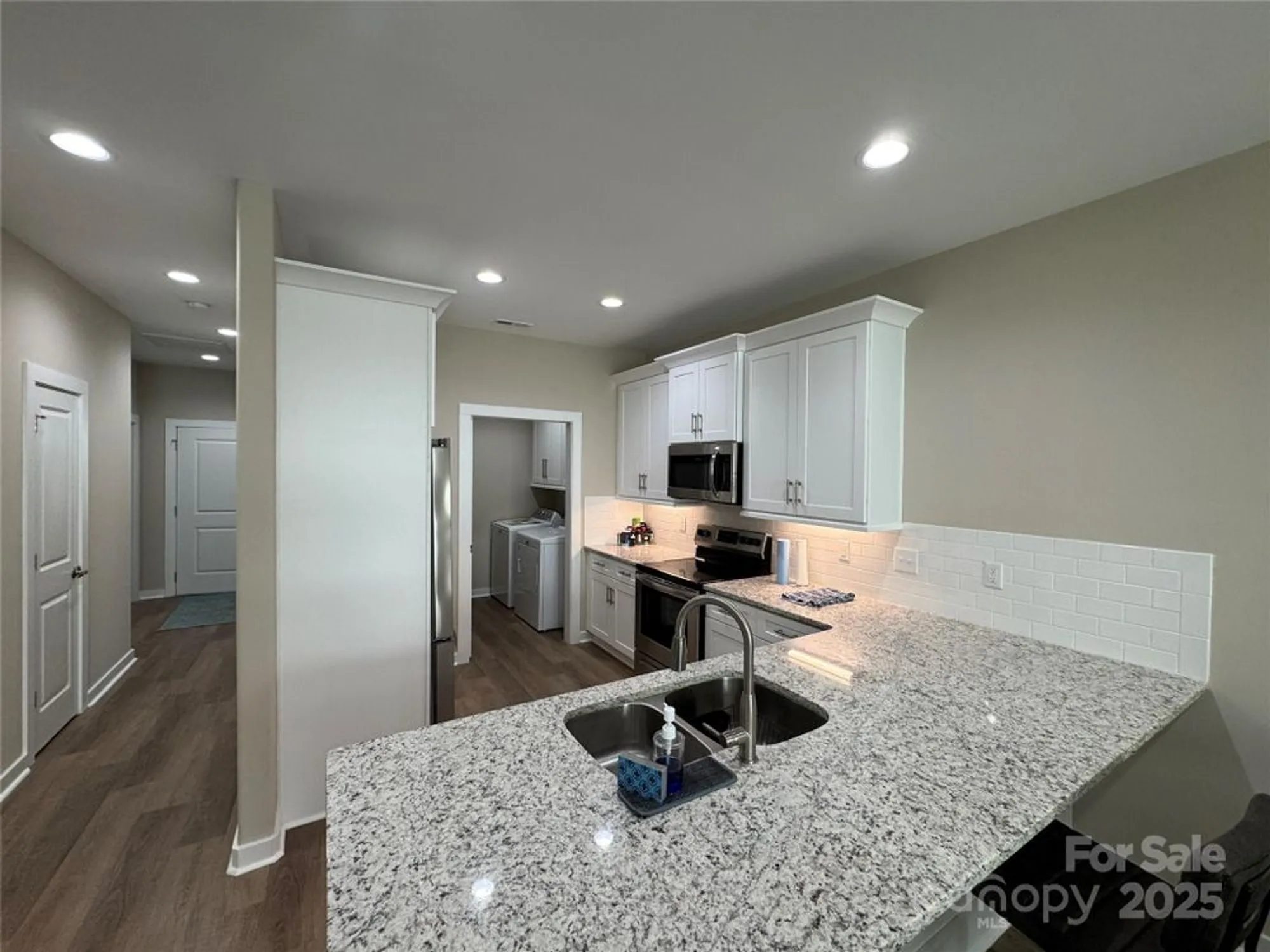 Property Slideshow image 11 of 26 | 2822 15th avenue pl se, Hickory, NC, 28602