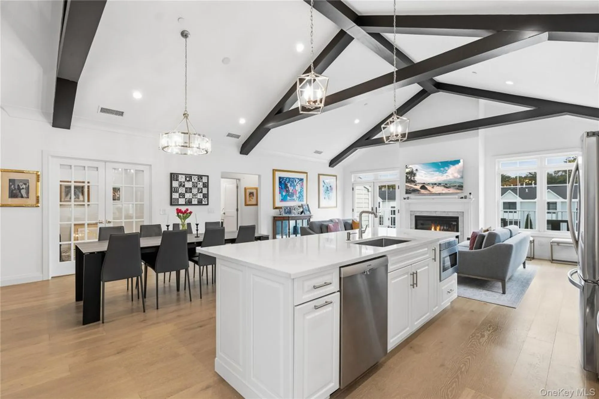 Property Slideshow image 12 of 29 | 86202 spruce pond cir # 744, Plainview, NY, 11803