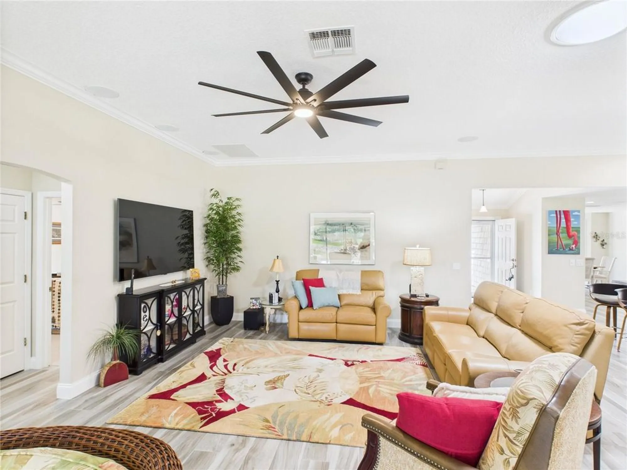 Property Slideshow image 12 of 38 | 917 ramos dr, The Villages, FL, 32159