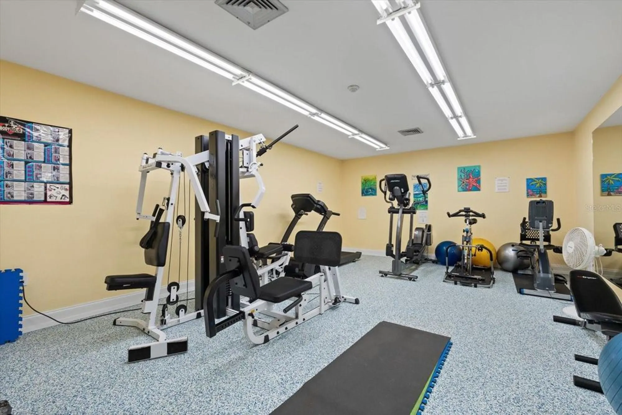 Property Slideshow image 30 of 33 | 2522 clubhouse dr unit 204, Sarasota, FL, 34232