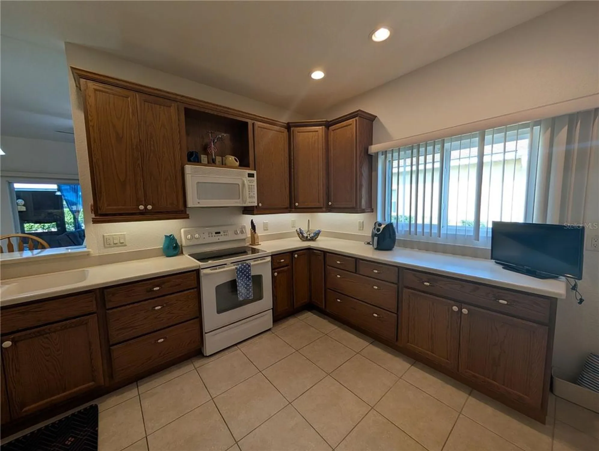 Property Slideshow image 16 of 62 | 4480 strathmore dr, Lake Wales, FL, 33859