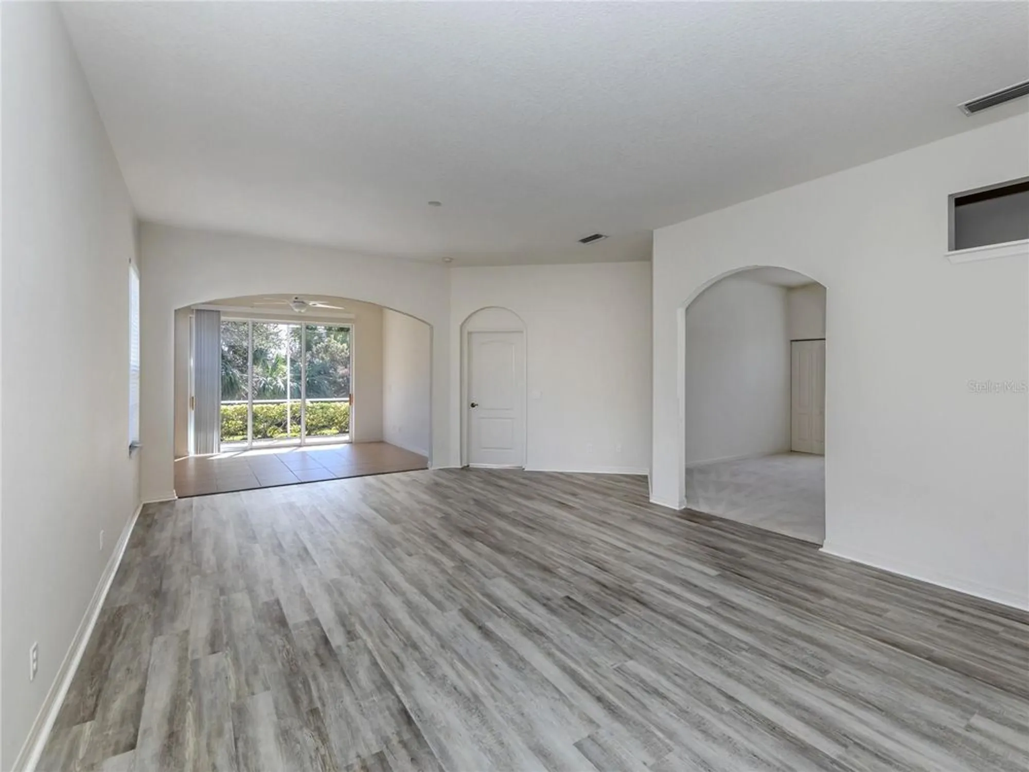 Property Slideshow image 9 of 33 | 1622 monarch dr # 1622, Venice, FL, 34293