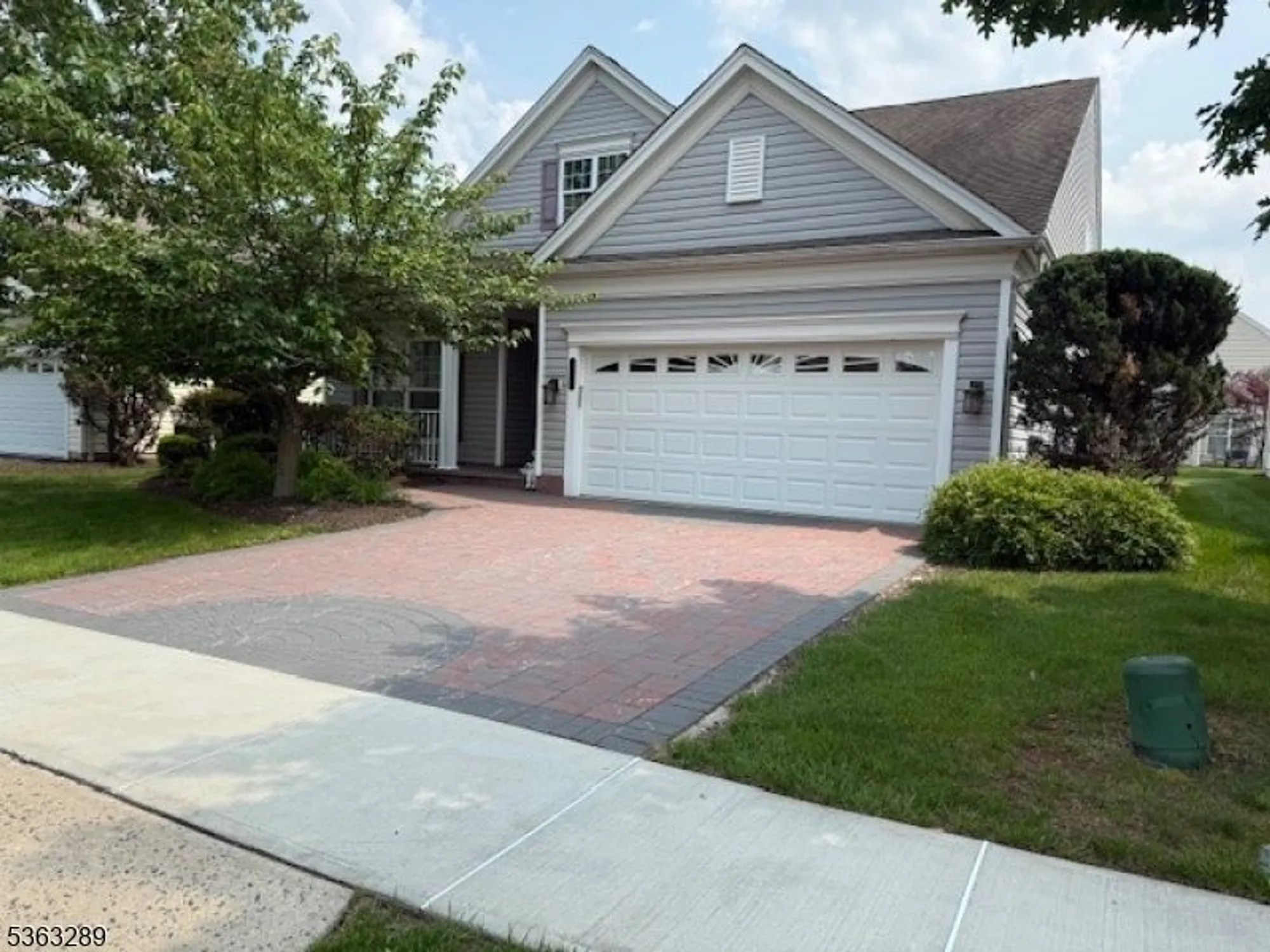 Property Slideshow image 1 of 27 | 515 crossfields ln, Somerset, NJ, 08873