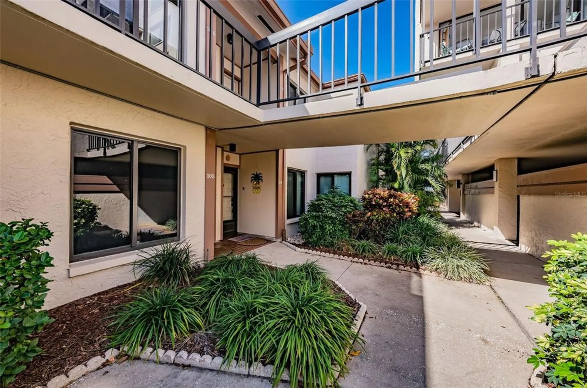 Property Slideshow image 5 of 64 | 6269 palma del mar blvd s apt 105, St Petersburg, FL, 33715