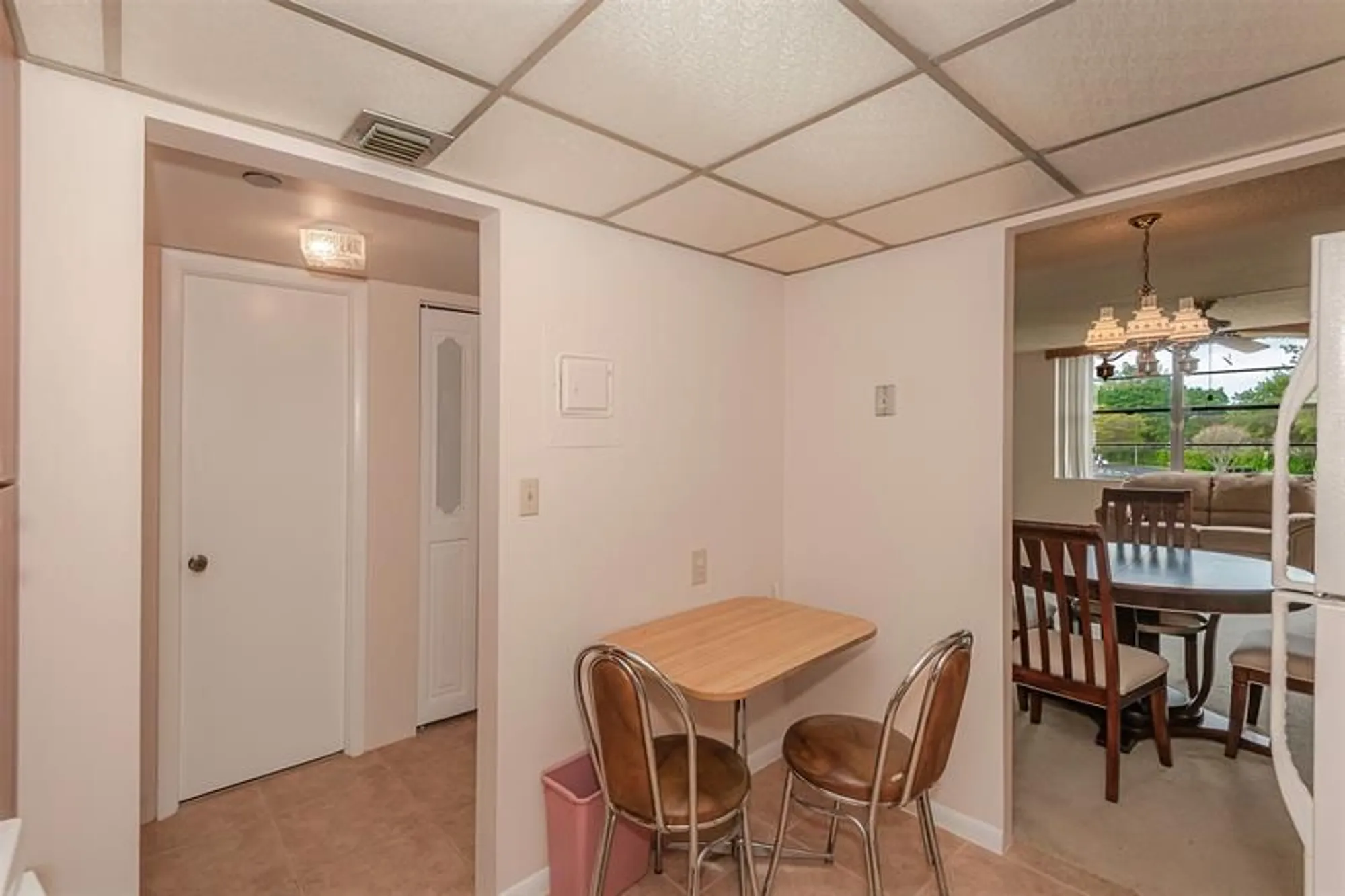 Property Slideshow image 19 of 30 | 1000 saint charles pl 220, Pembroke Pines, FL, 33026