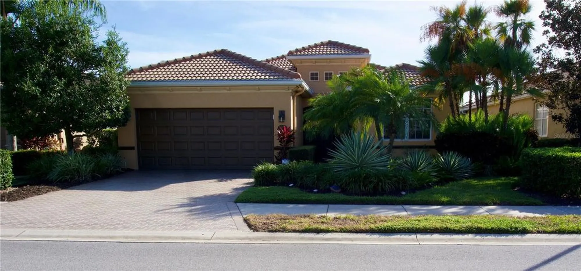 Property Slideshow image 1 of 20 | 9010 heritage sound dr, Bradenton, FL, 34212