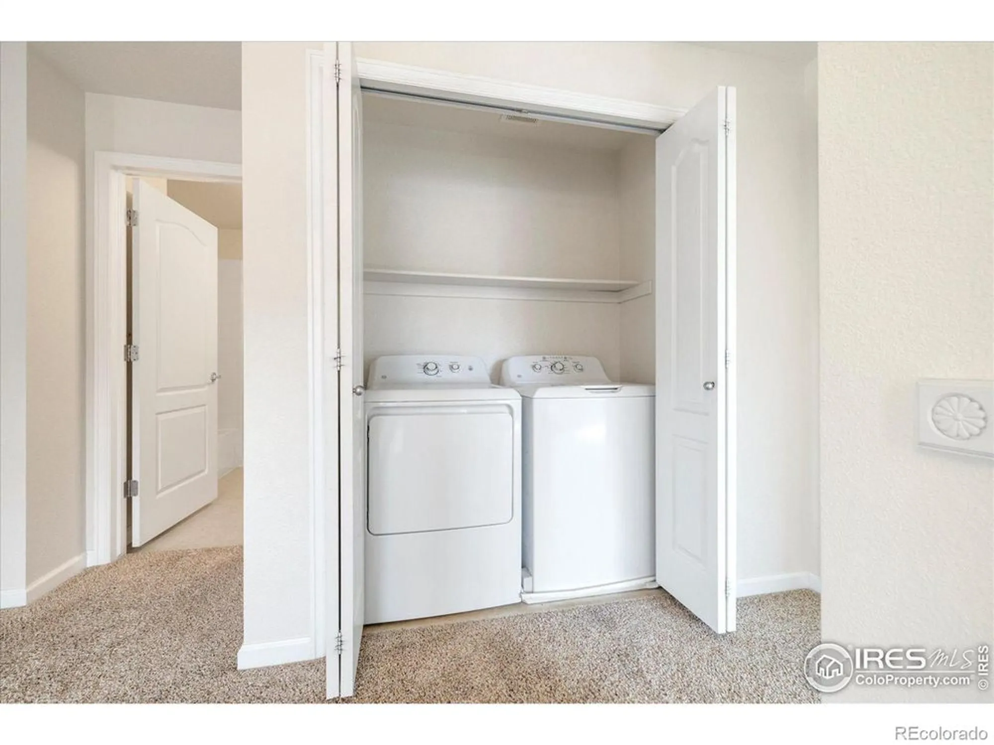Property Slideshow image 24 of 33 | 4615 hahns peak dr unit 202, Loveland, CO, 80538