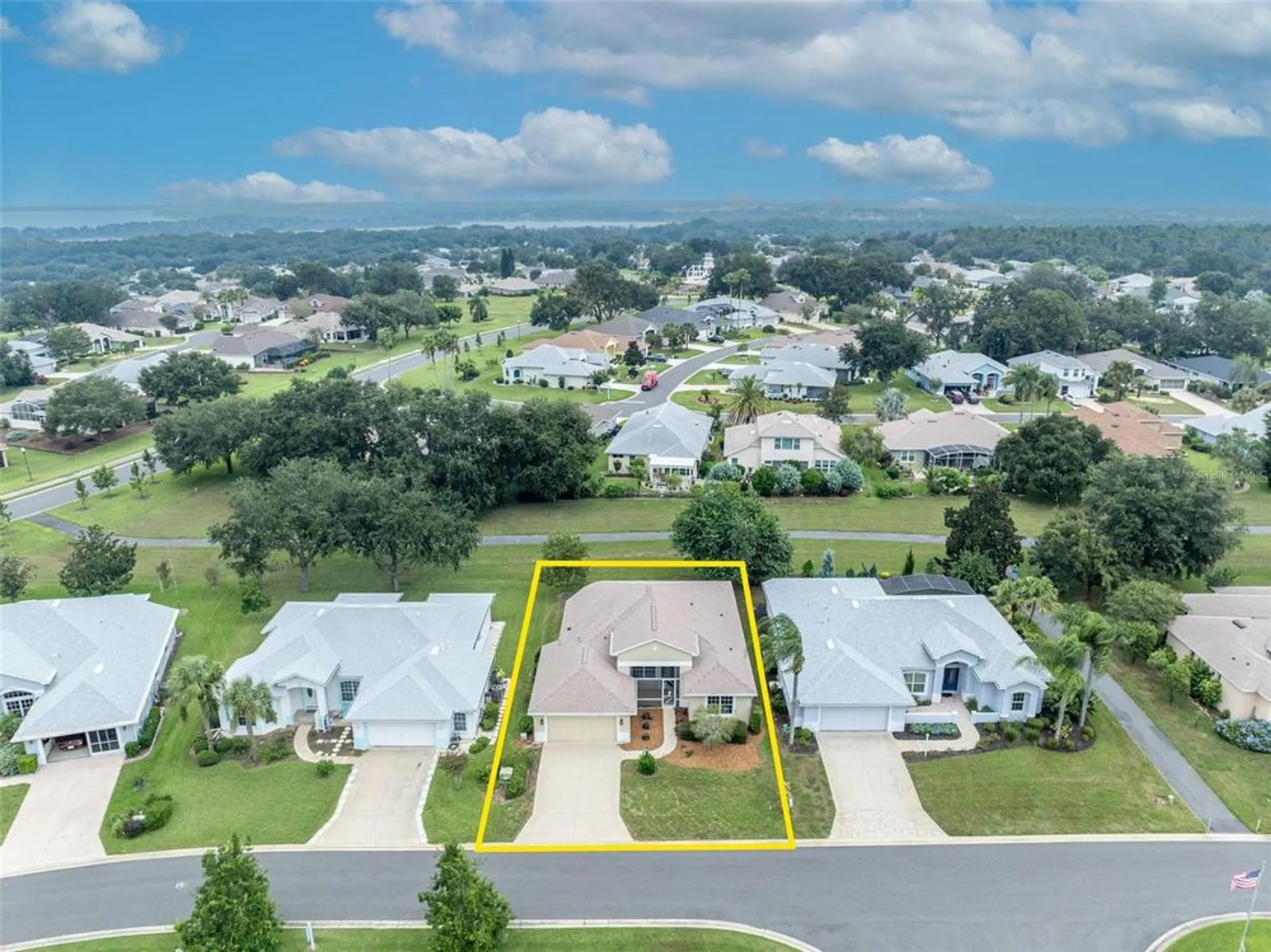 Property Slideshow image 45 of 52 | 5837 bounty cir, Tavares, FL, 32778