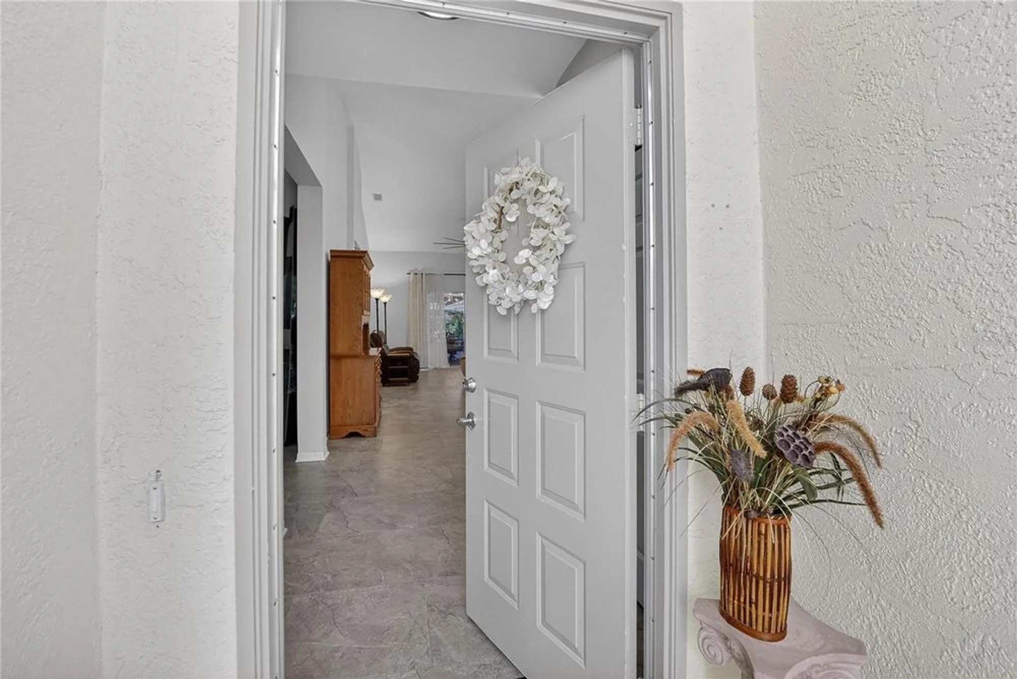 Property Slideshow image 10 of 51 | 804 mccallister ave, Sun City Center, FL, 33573