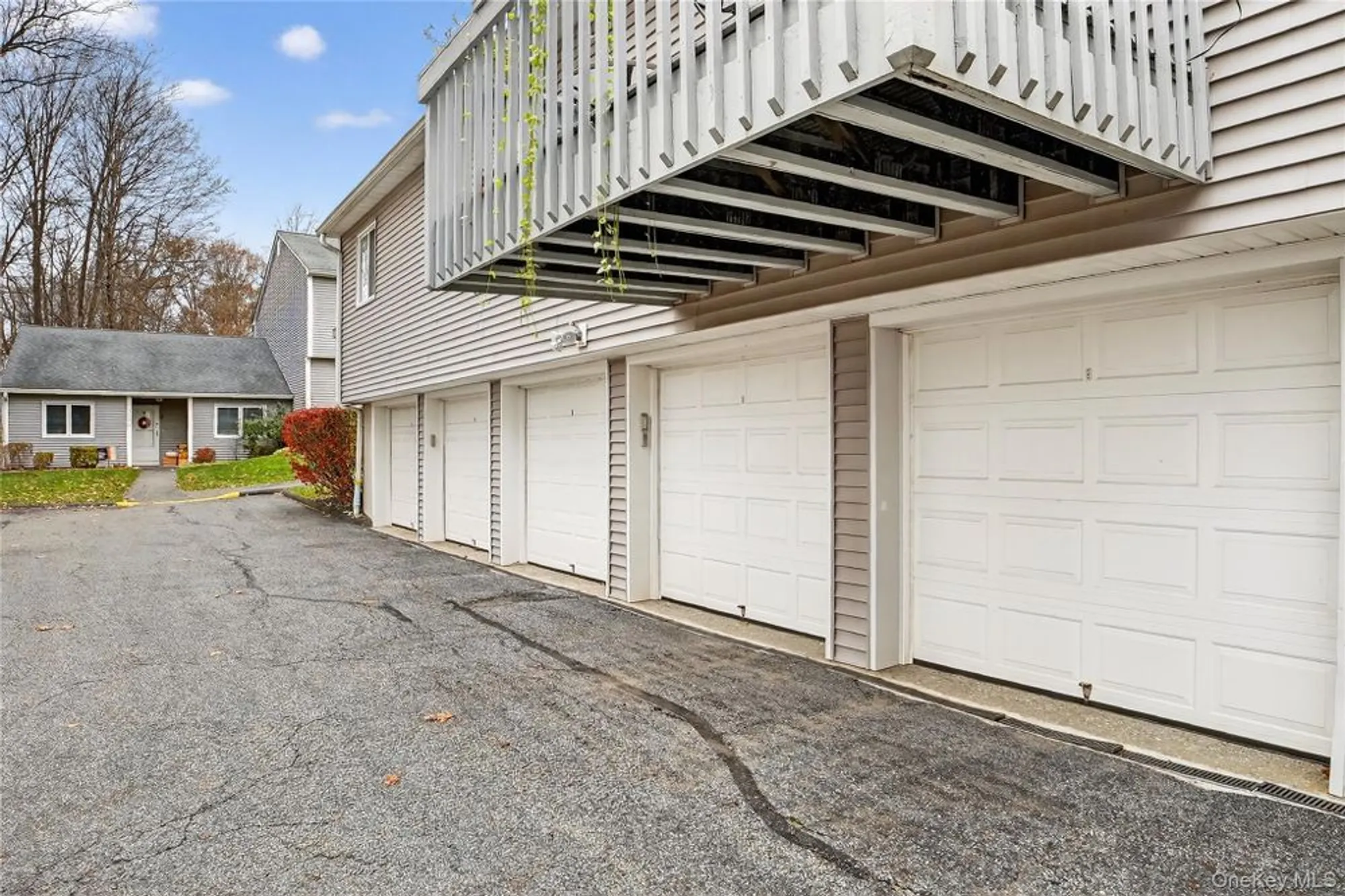 Property Slideshow image 27 of 39 | 175 long hill dr b, Yorktown Heights, NY, 10598
