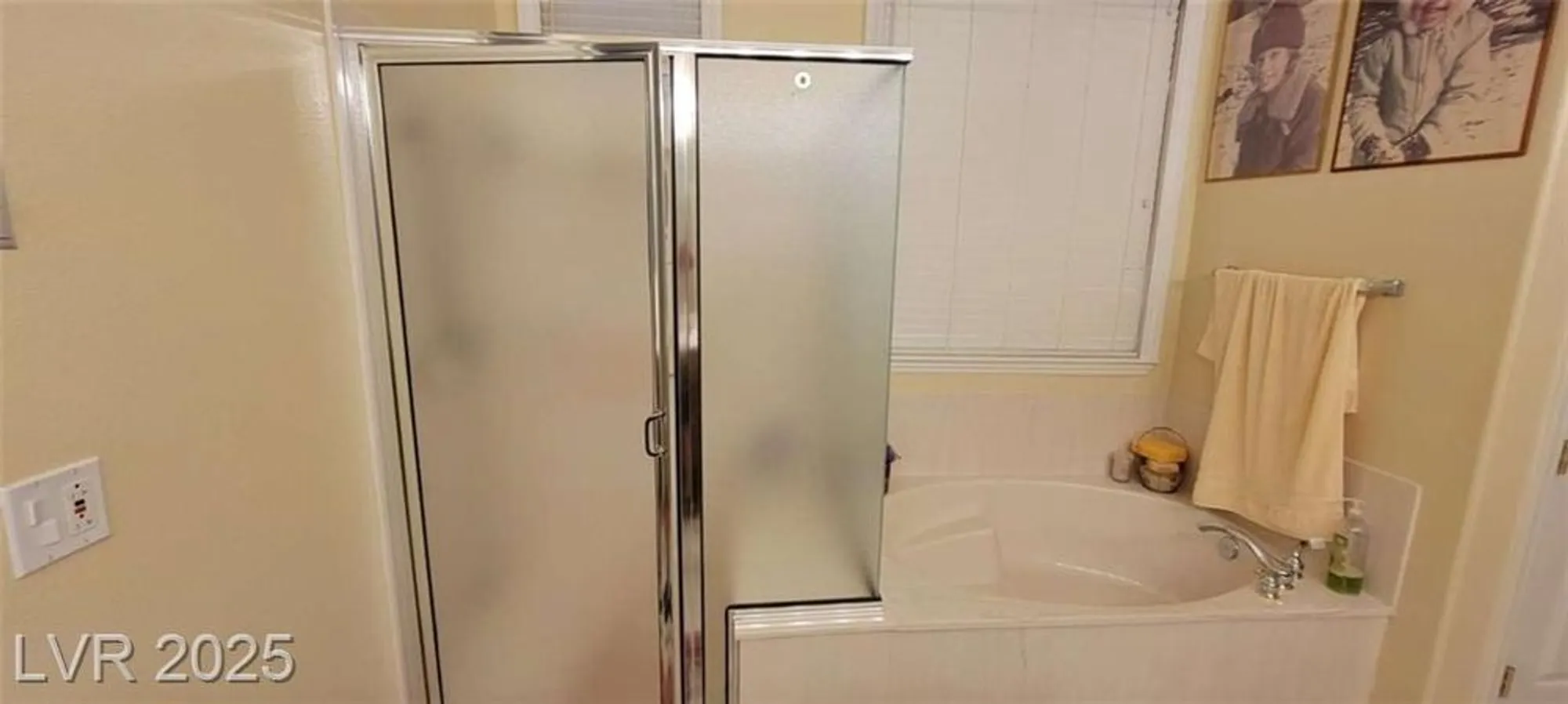 Property Slideshow image 10 of 12 | 2023 may valley way, Henderson, NV, 89052