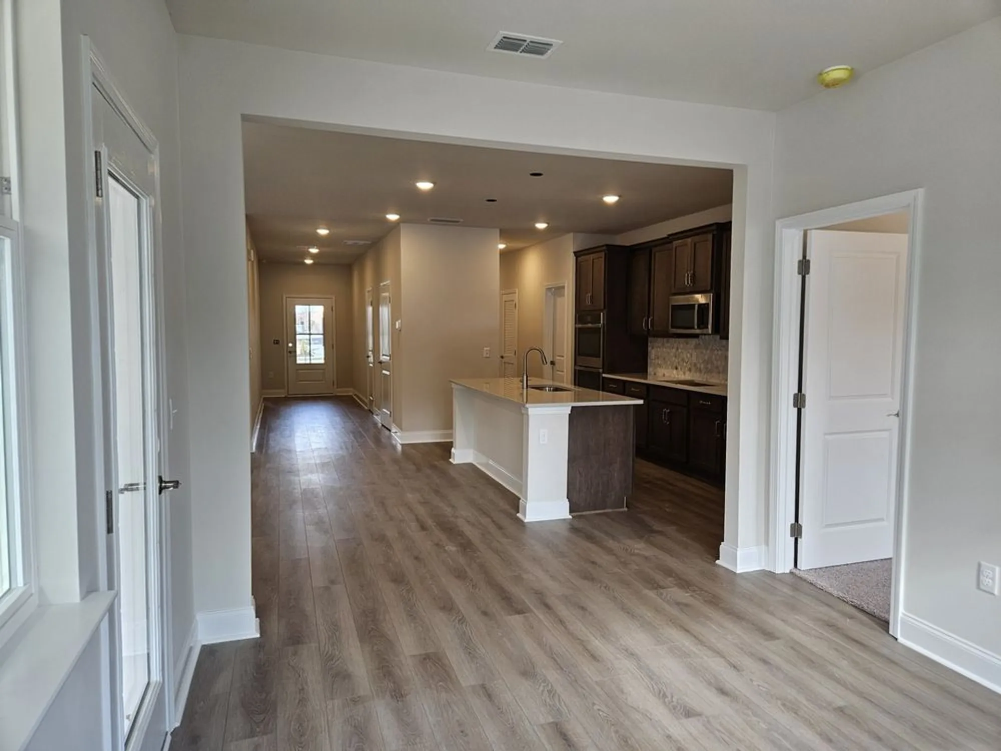 Property Slideshow image 21 of 38 | 336 stonehaus cir, Antioch, TN, 37013