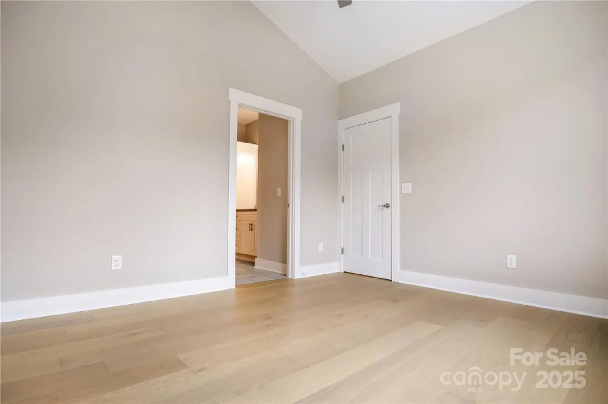 Property Slideshow image 15 of 47 | 48 creekside view dr, Asheville, NC, 28804