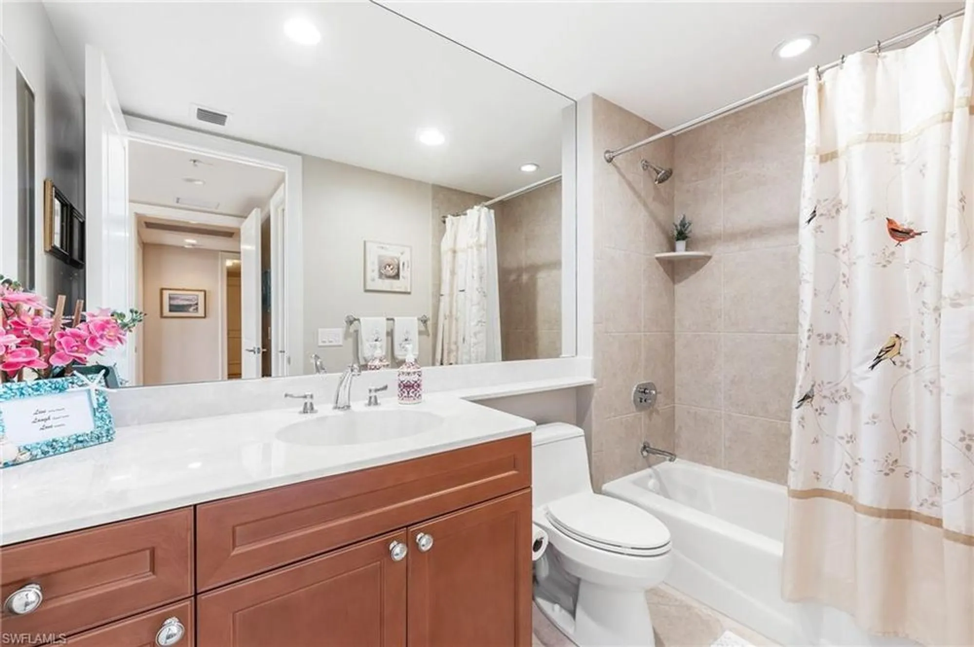 Property Slideshow image 22 of 33 | 23850 via italia cir 604, Estero, FL, 34134