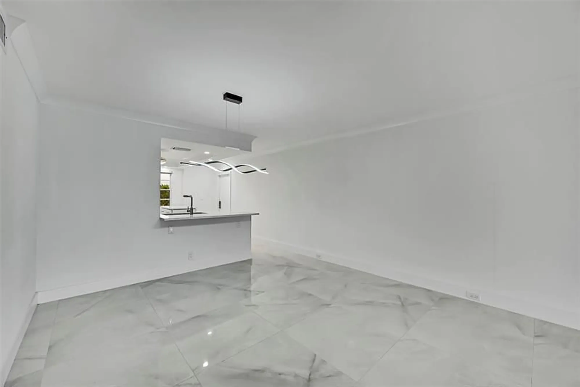 Property Slideshow image 24 of 65 | 2901 victoria cir m4, Coconut Creek, FL, 33066