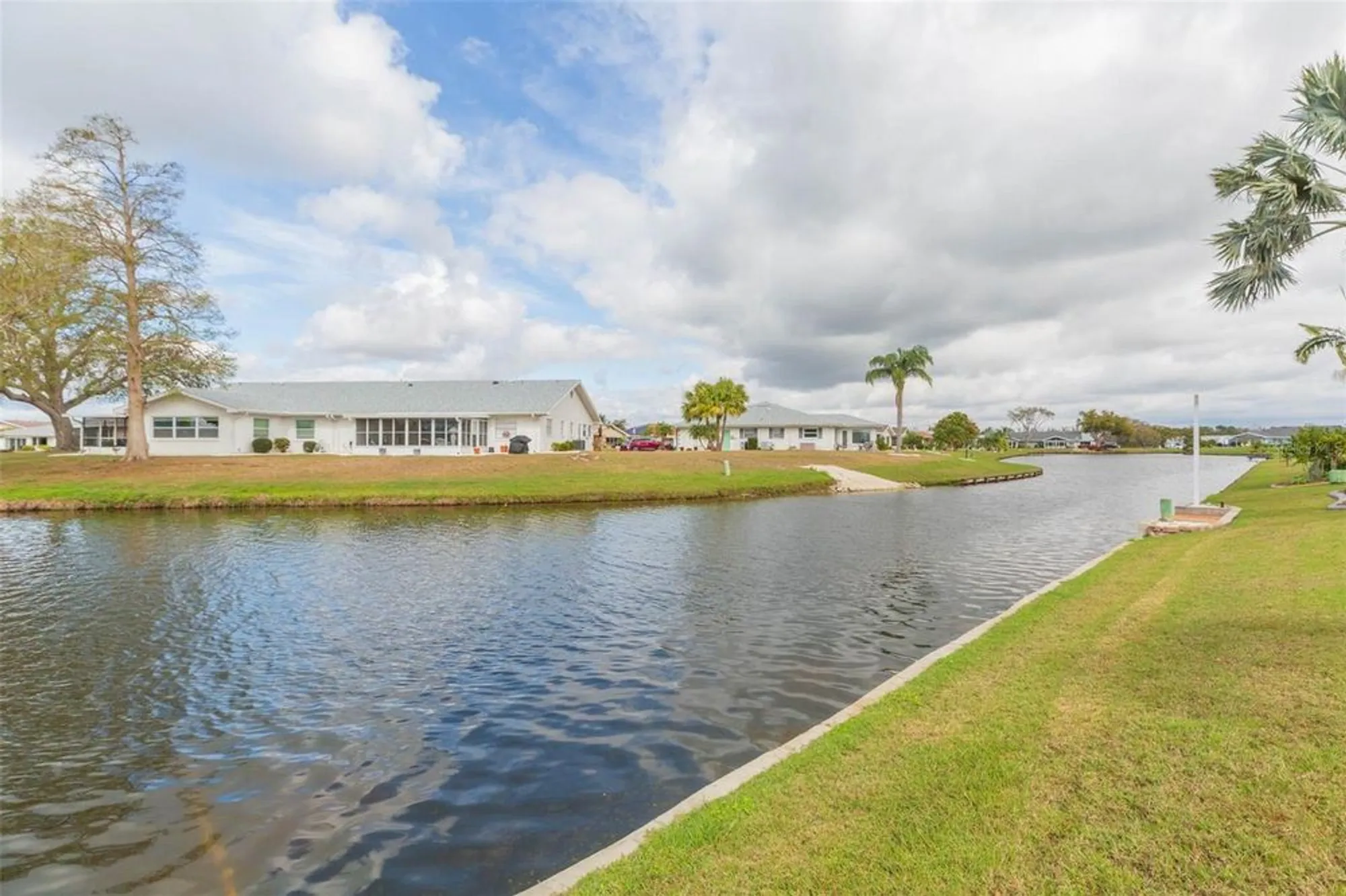 Property Slideshow image 41 of 42 | 1816 n pebble beach blvd, Sun City Center, FL, 33573