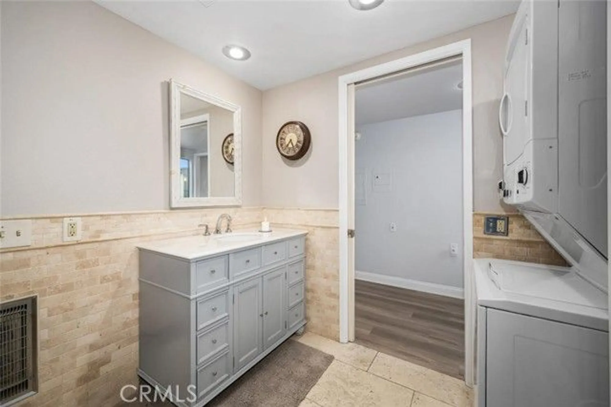 Property Slideshow image 29 of 42 | 13120 del monte dr apt 47g, Seal Beach, CA, 90740