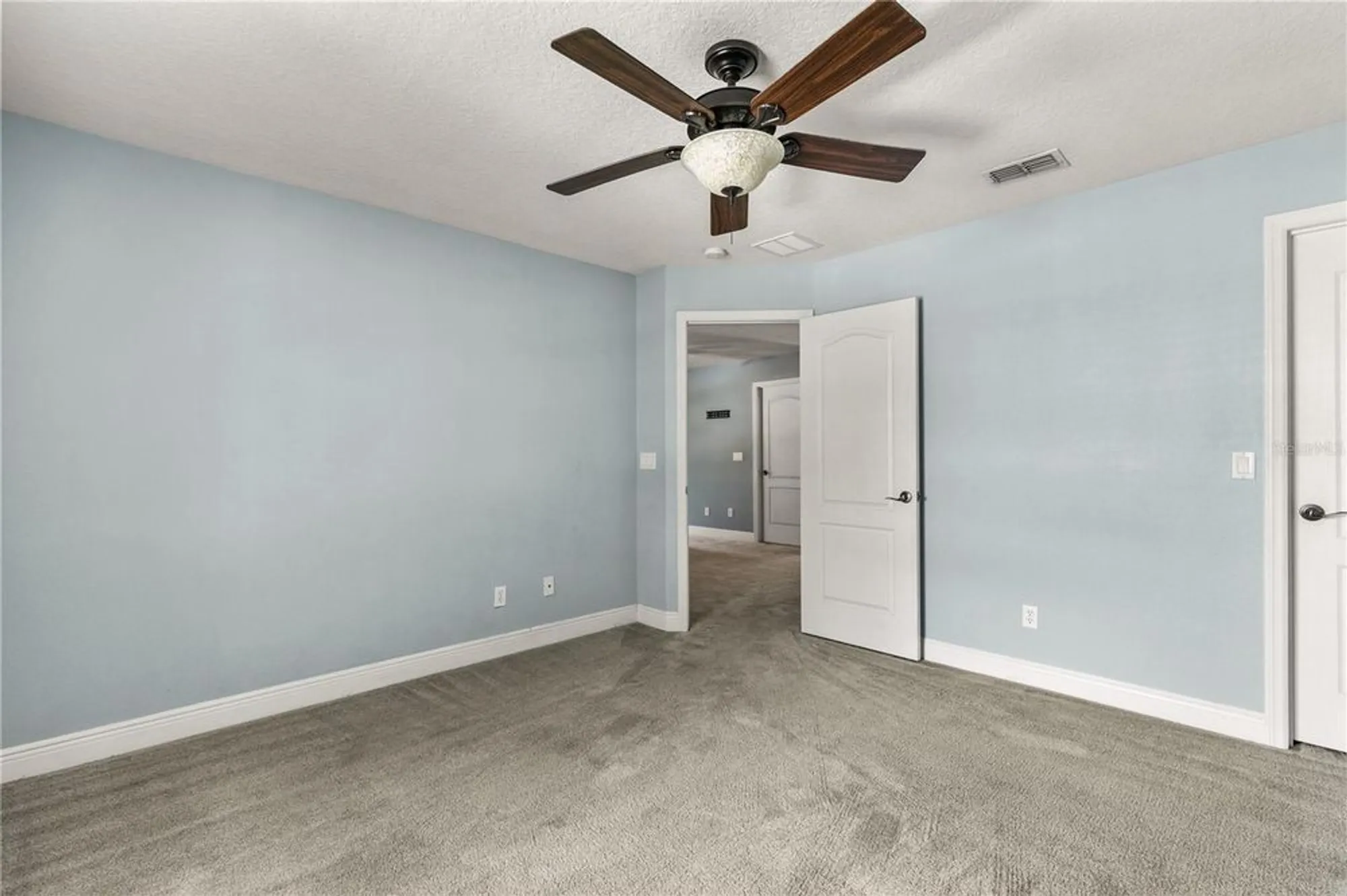 Property Slideshow image 32 of 58 | 30331 tokara ter, Mount Dora, FL, 32757