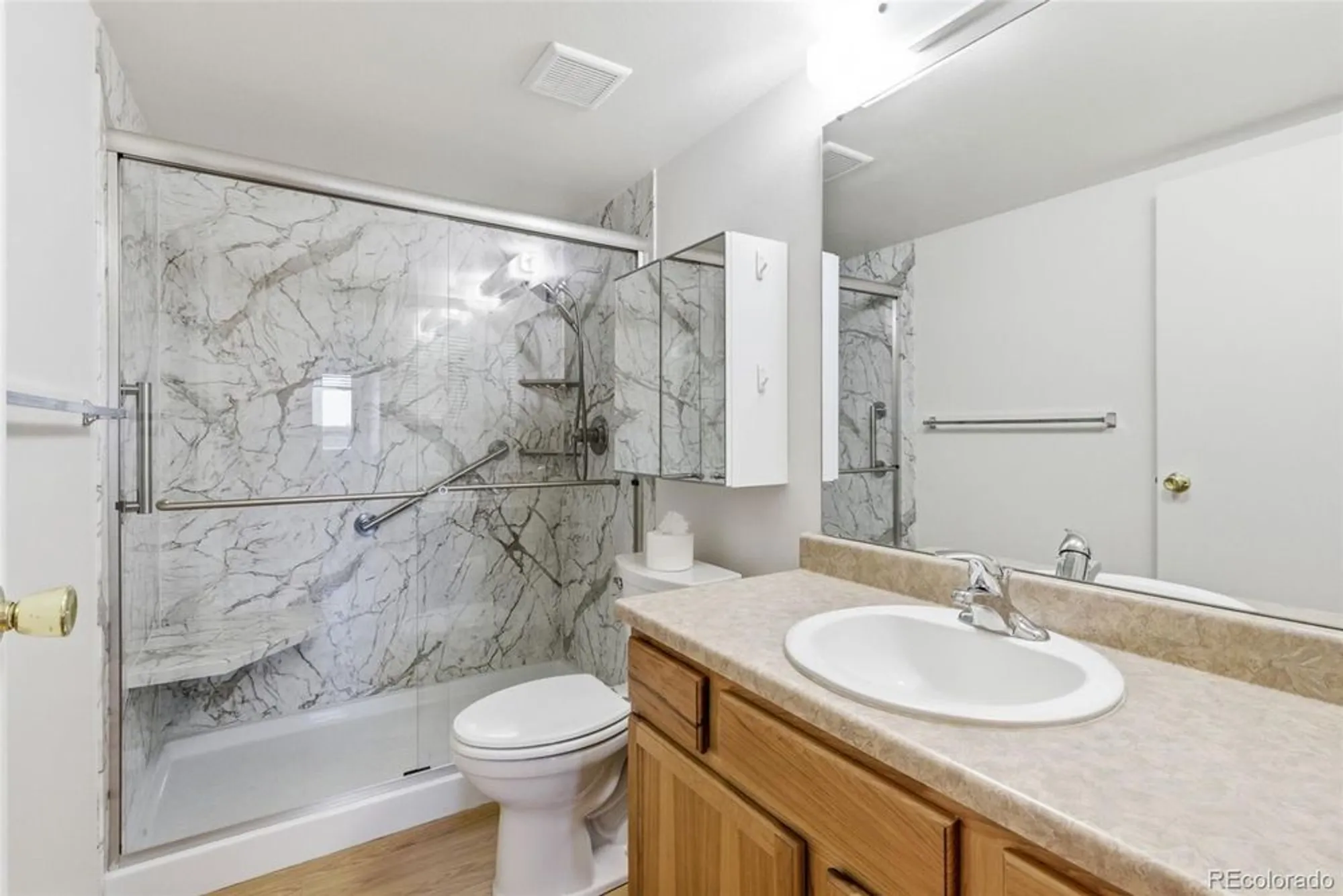 Property Slideshow image 23 of 49 | 13850 e marina dr apt 301, Aurora, CO, 80014