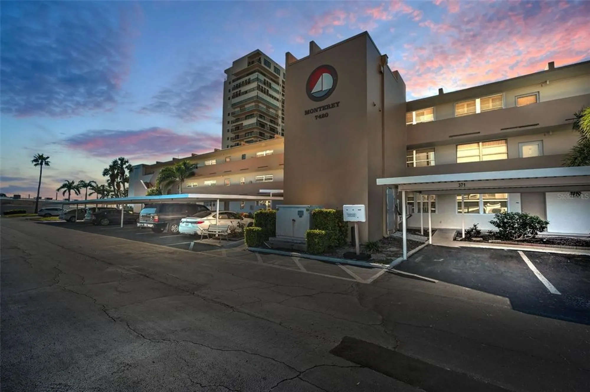 Property Slideshow image 3 of 75 | 7420 bay island dr 374, South Pasadena, FL, 33707