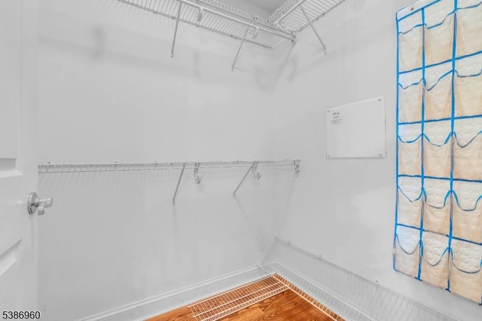 Property Slideshow image 21 of 38 | 182 victoria dr, Basking Ridge, NJ, 07920