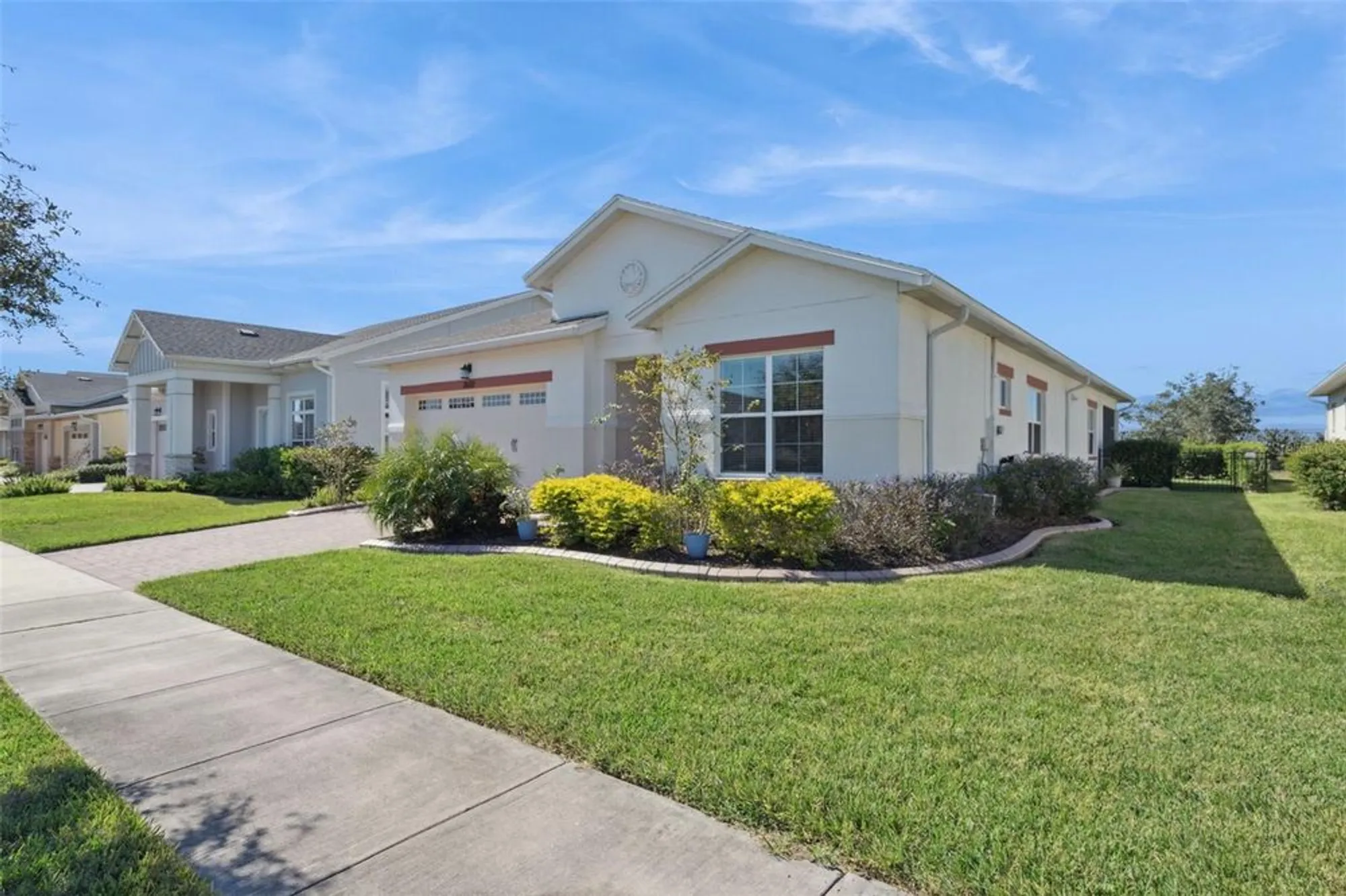 Property Slideshow image 2 of 92 | 2632 meadowedge loop, Saint Cloud, FL, 34772