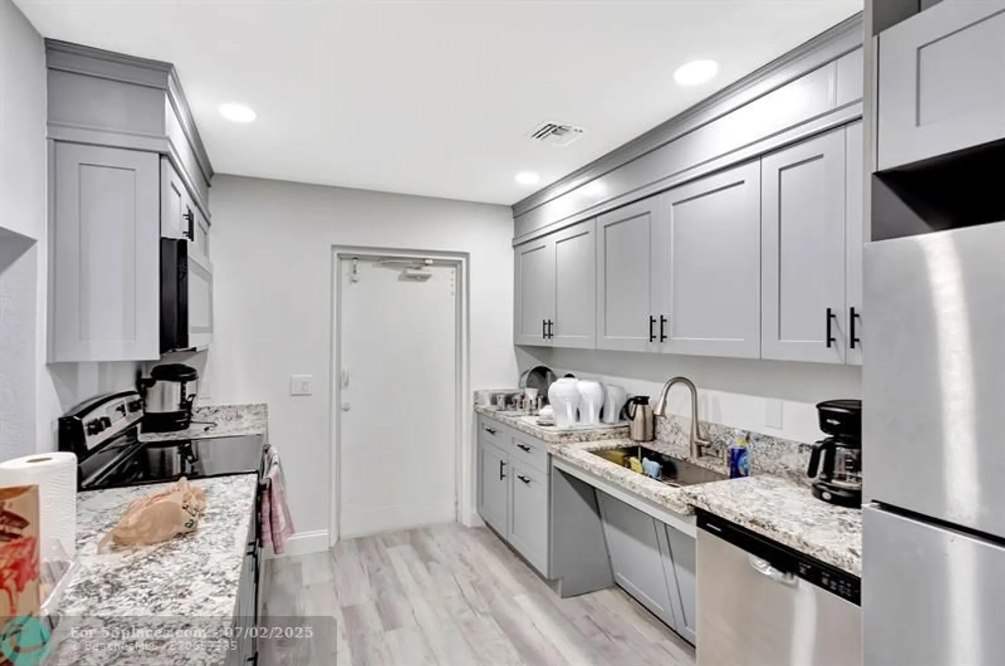 Property Slideshow image 17 of 19 | 461 nw 76th ave 106, Margate, FL, 33063