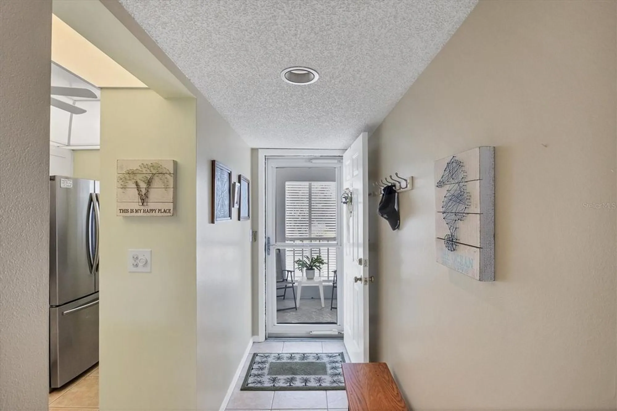 Property Slideshow image 5 of 49 | 404 cerromar cir 308, Venice, FL, 34293