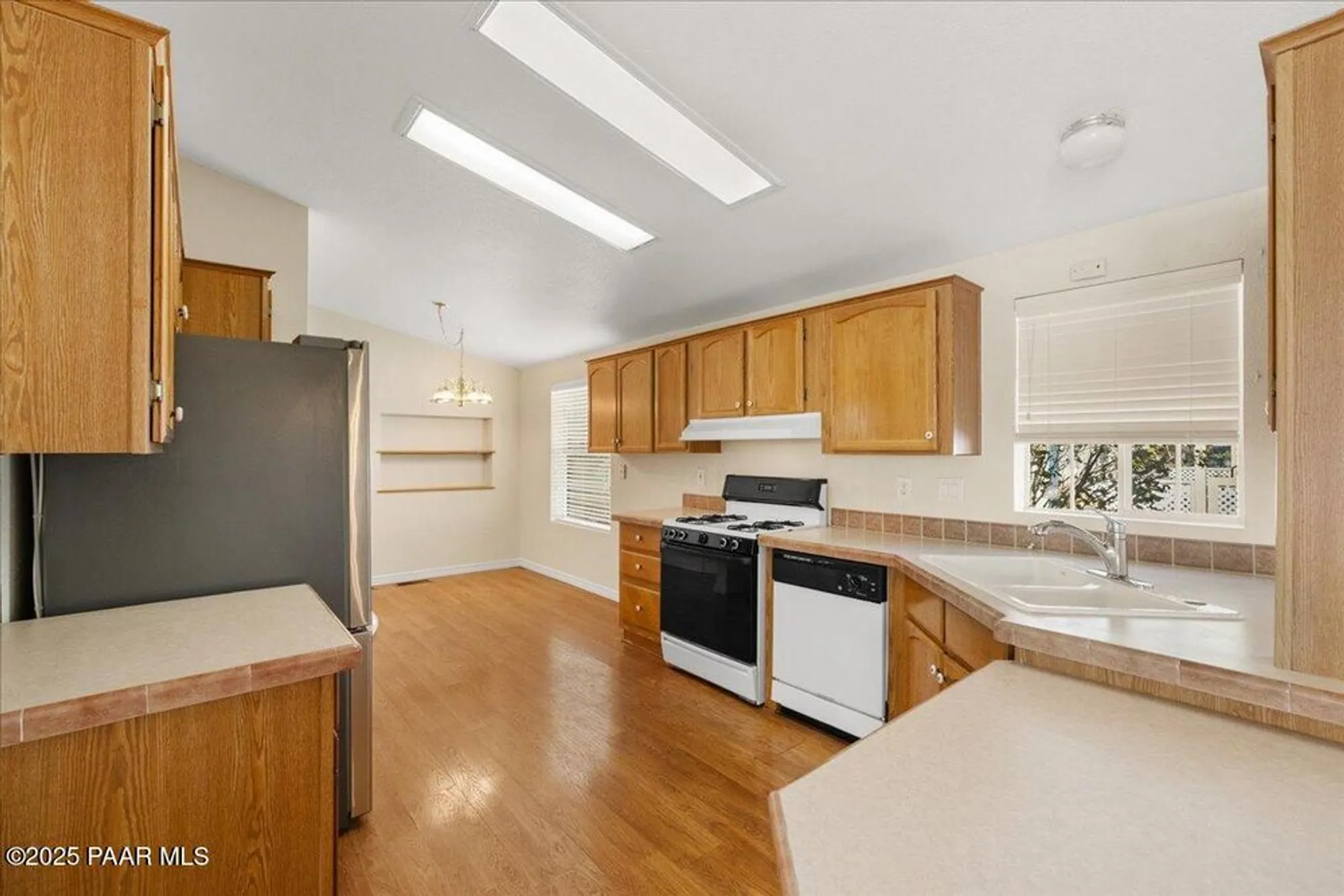 Property Slideshow image 7 of 28 | 649 n vermilion dr, Dewey-Humboldt, AZ, 86327