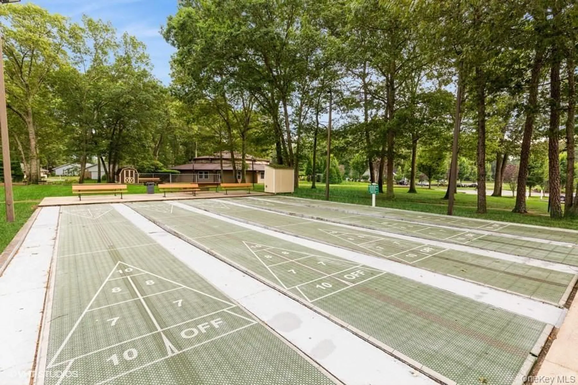 Property Slideshow image 17 of 22 | 166 ventry ct b, Ridge, NY, 11961