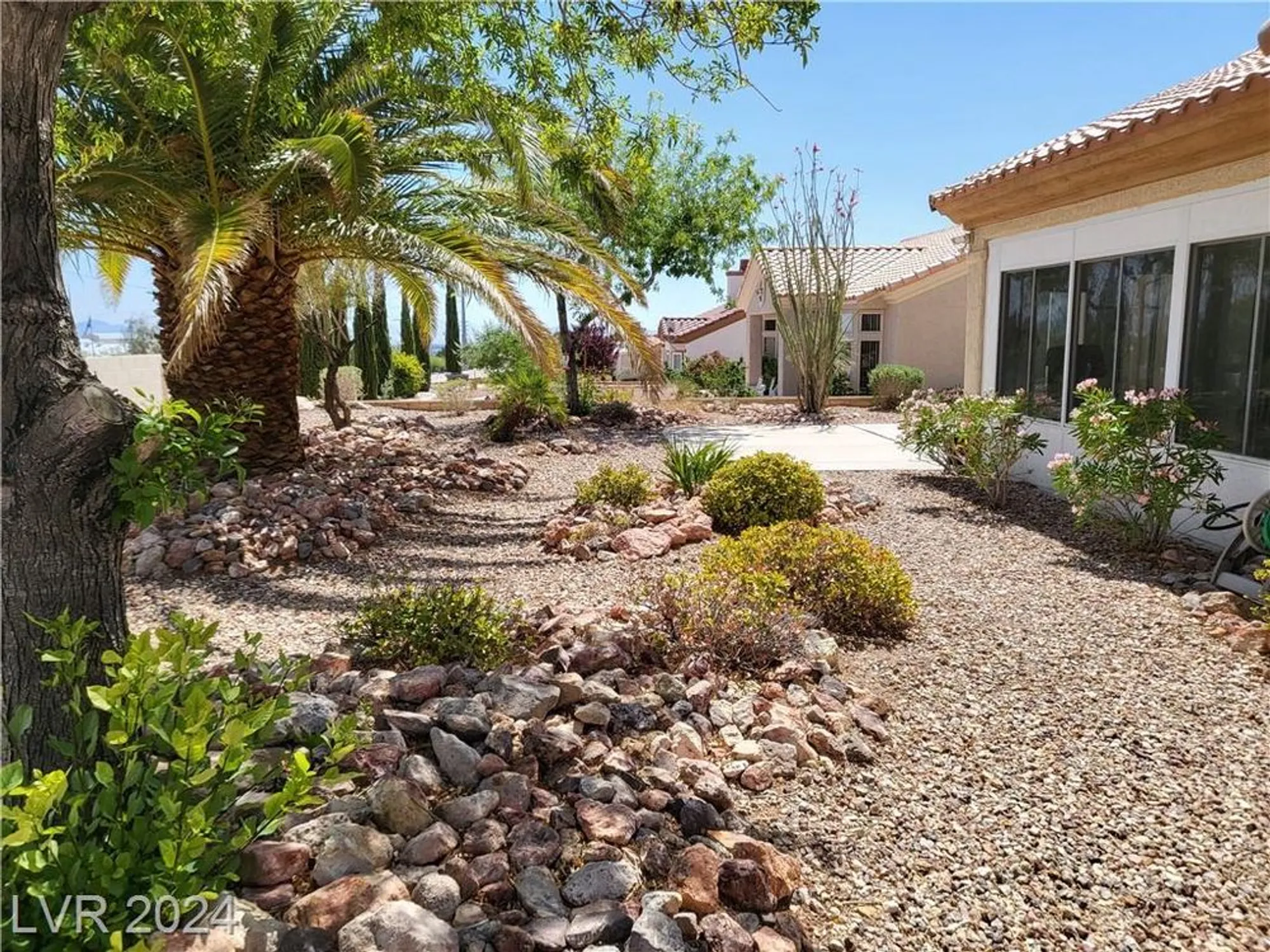 Property Slideshow image 16 of 17 | 9916 villa ridge dr, Las Vegas, NV, 89134