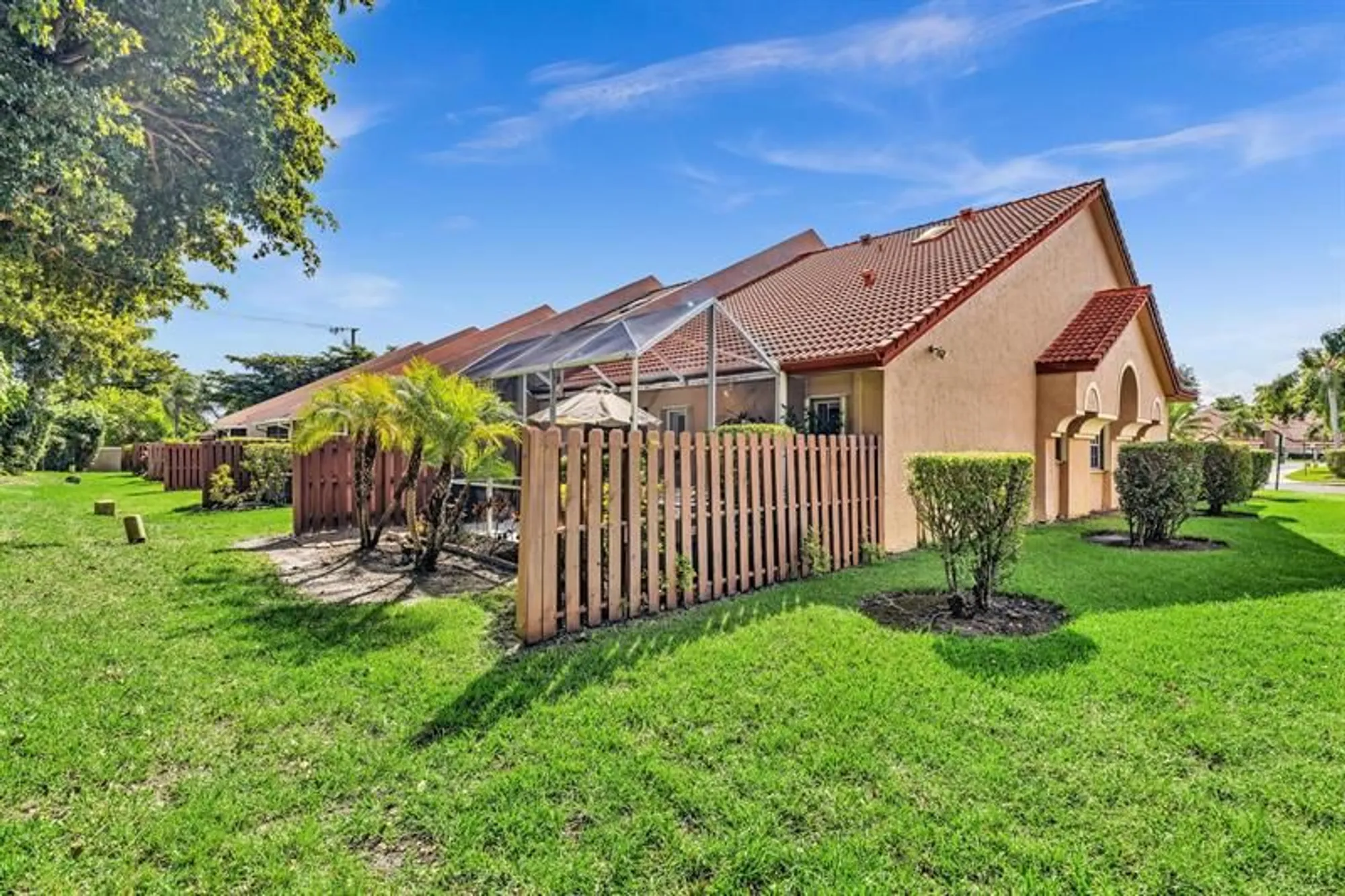 Property Slideshow image 42 of 59 | 9714 malvern dr # 9714, Tamarac, FL, 33321