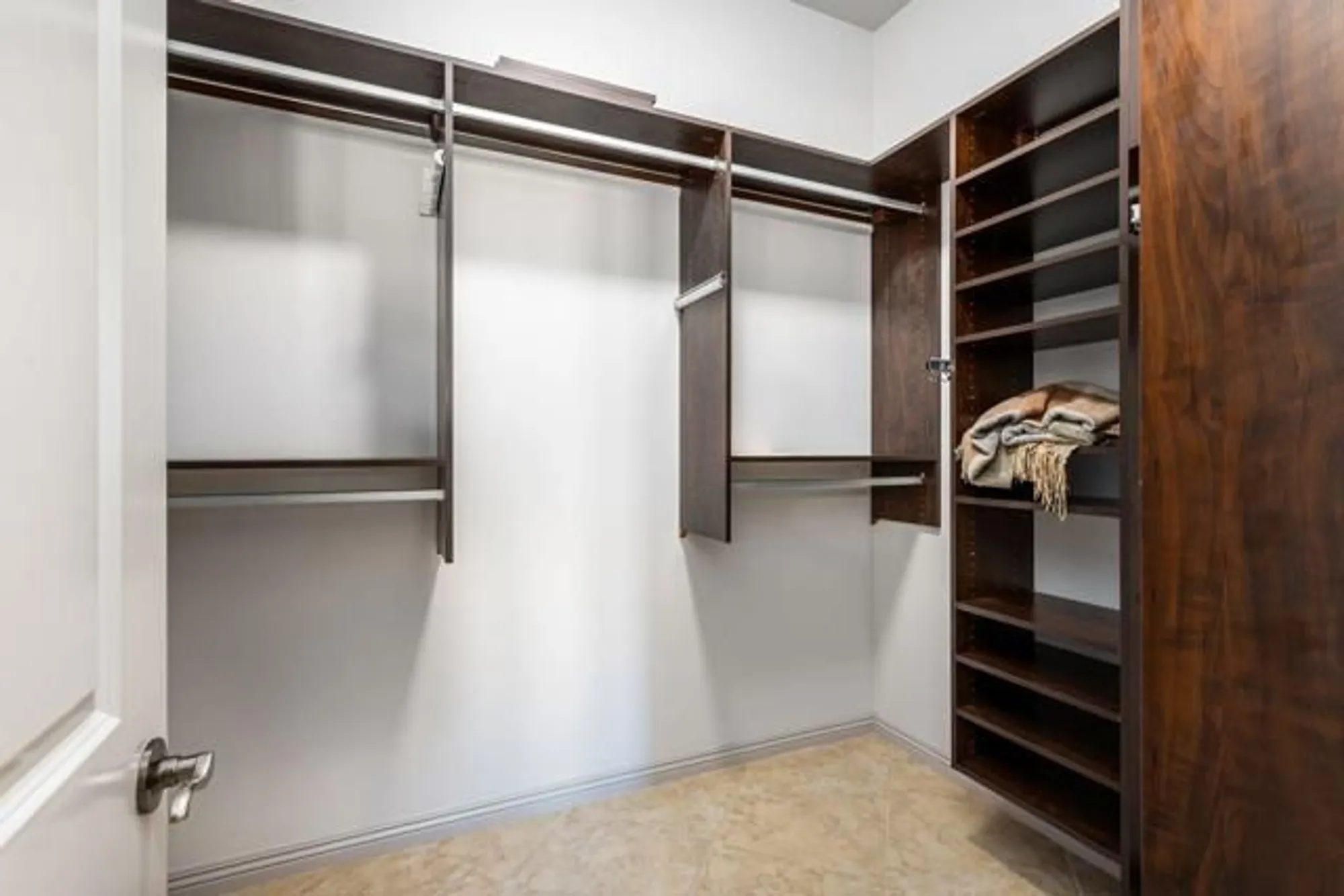 Property Slideshow image 26 of 42 | 61318 sapphire ln, La Quinta, CA, 92253