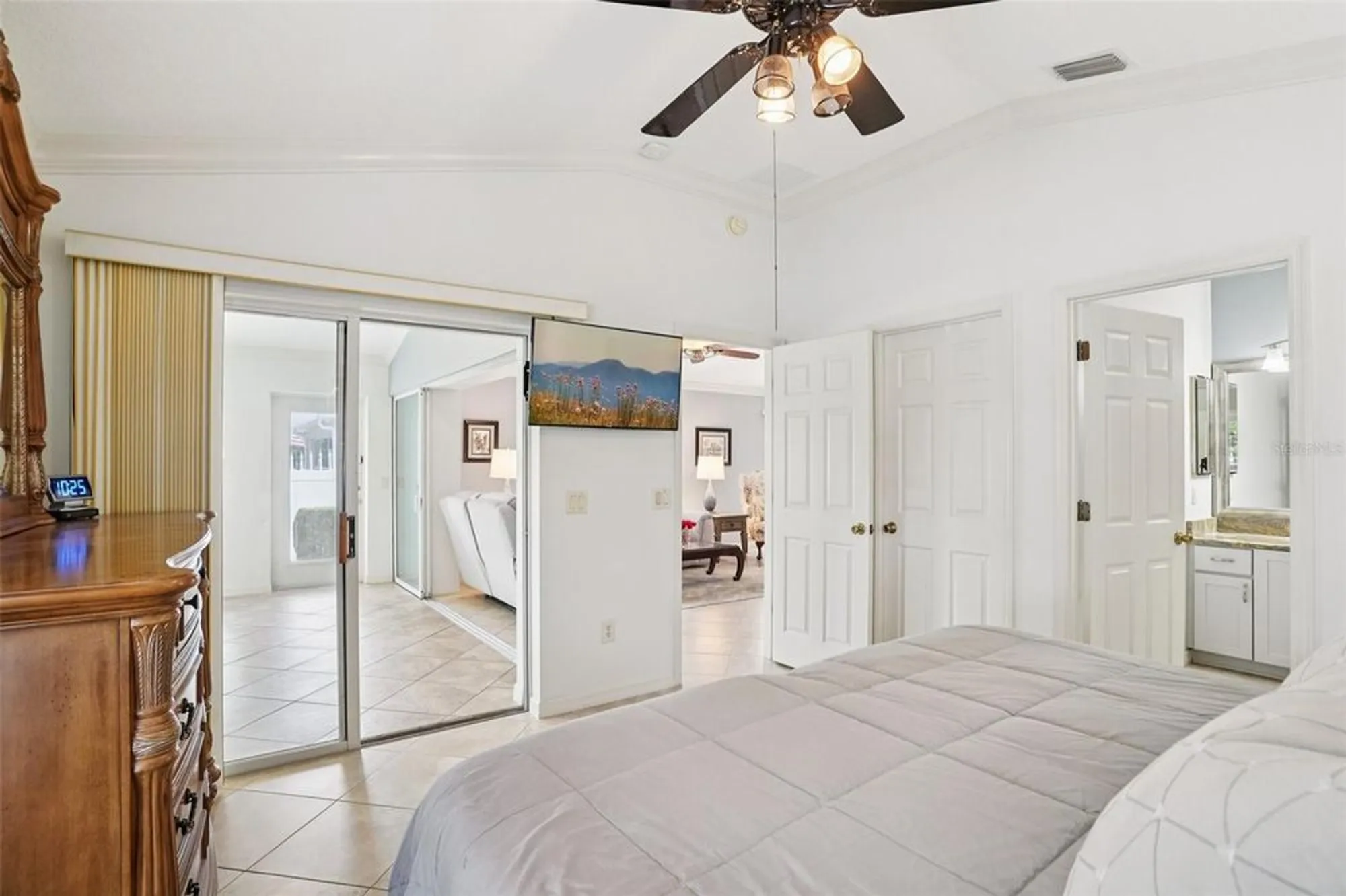 Property Slideshow image 25 of 52 | 1868 dalton dr, The Villages, FL, 32162