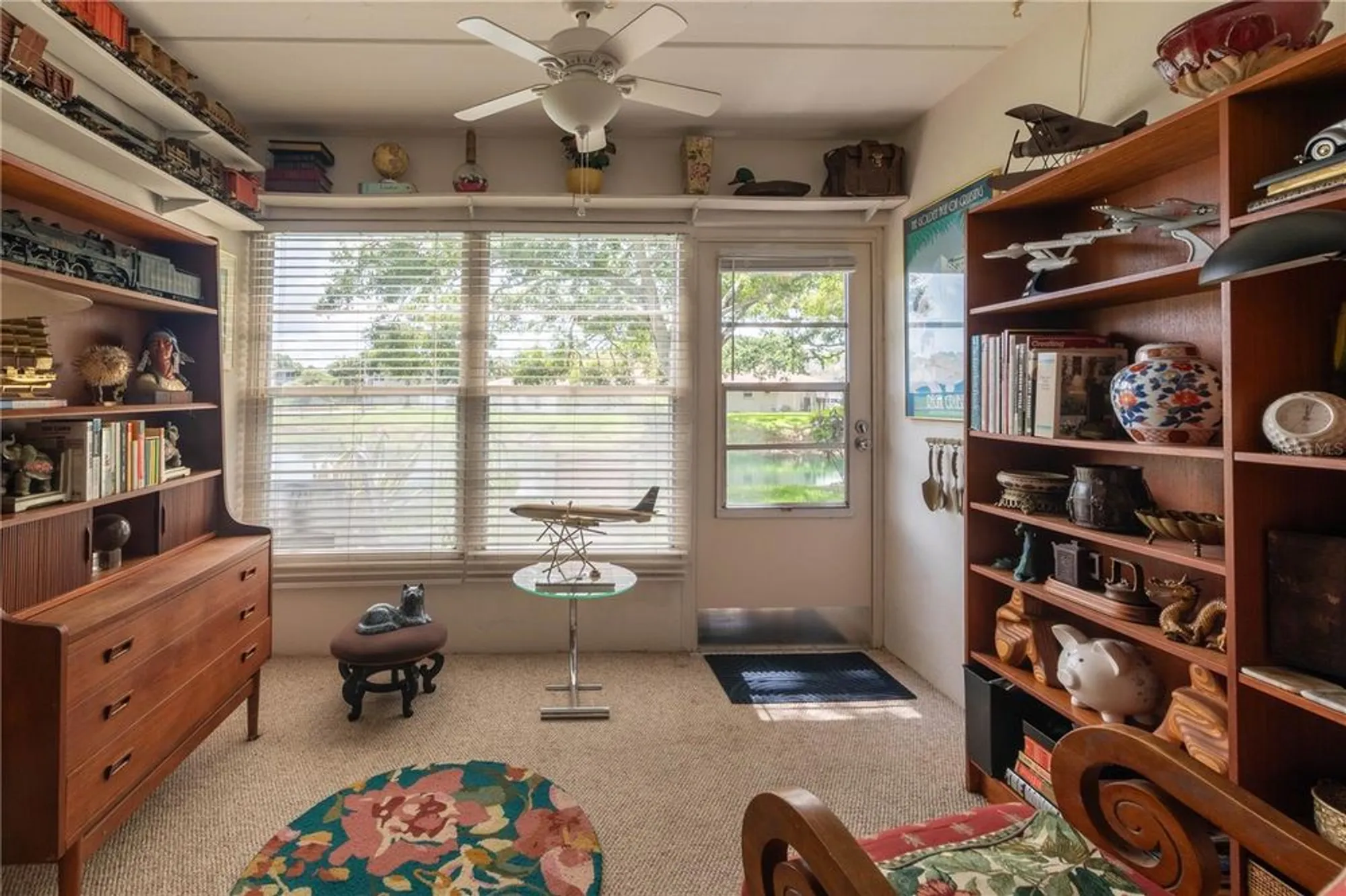 Property Slideshow image 14 of 19 | 821 patricia ave 103, Dunedin, FL, 34698