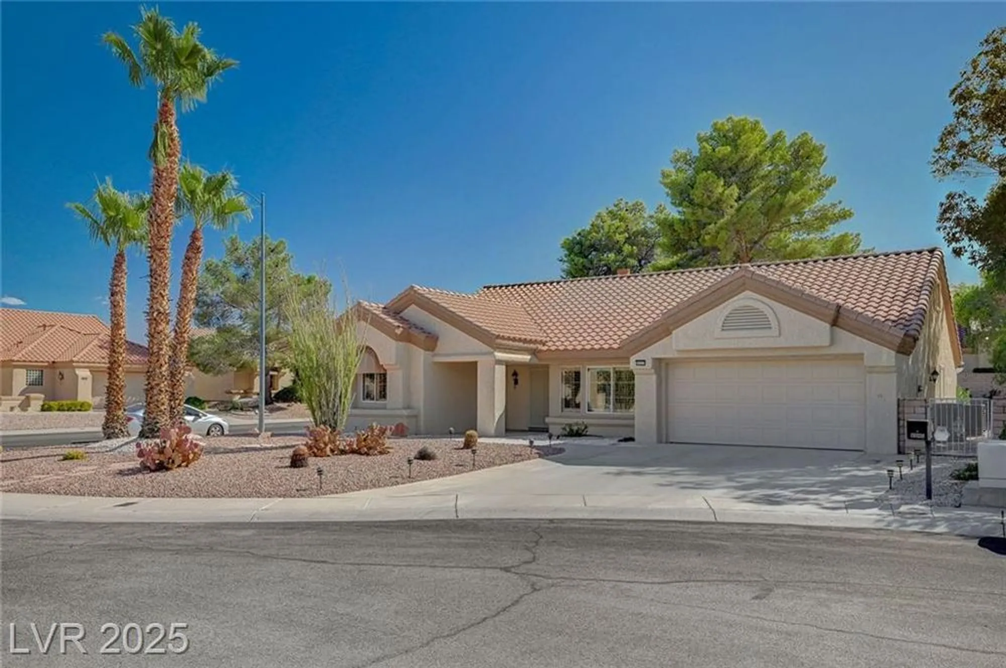 Property Slideshow image 2 of 65 | 8845 sunny mead ct, Las Vegas, NV, 89134