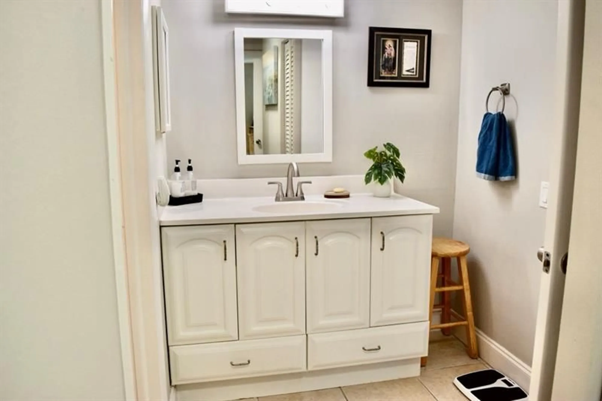 Property Slideshow image 11 of 35 | 9201 lime bay blvd 214, Tamarac, FL, 33321