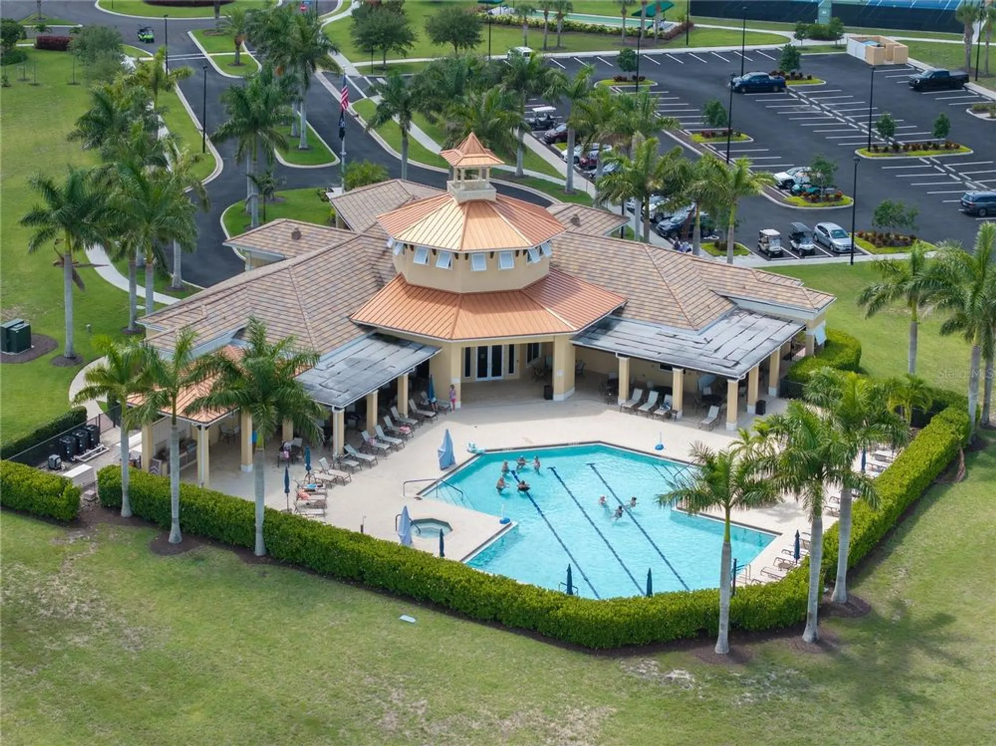 Property Slideshow image 22 of 48 | 15268 yellow wood dr, Alva, FL, 33920