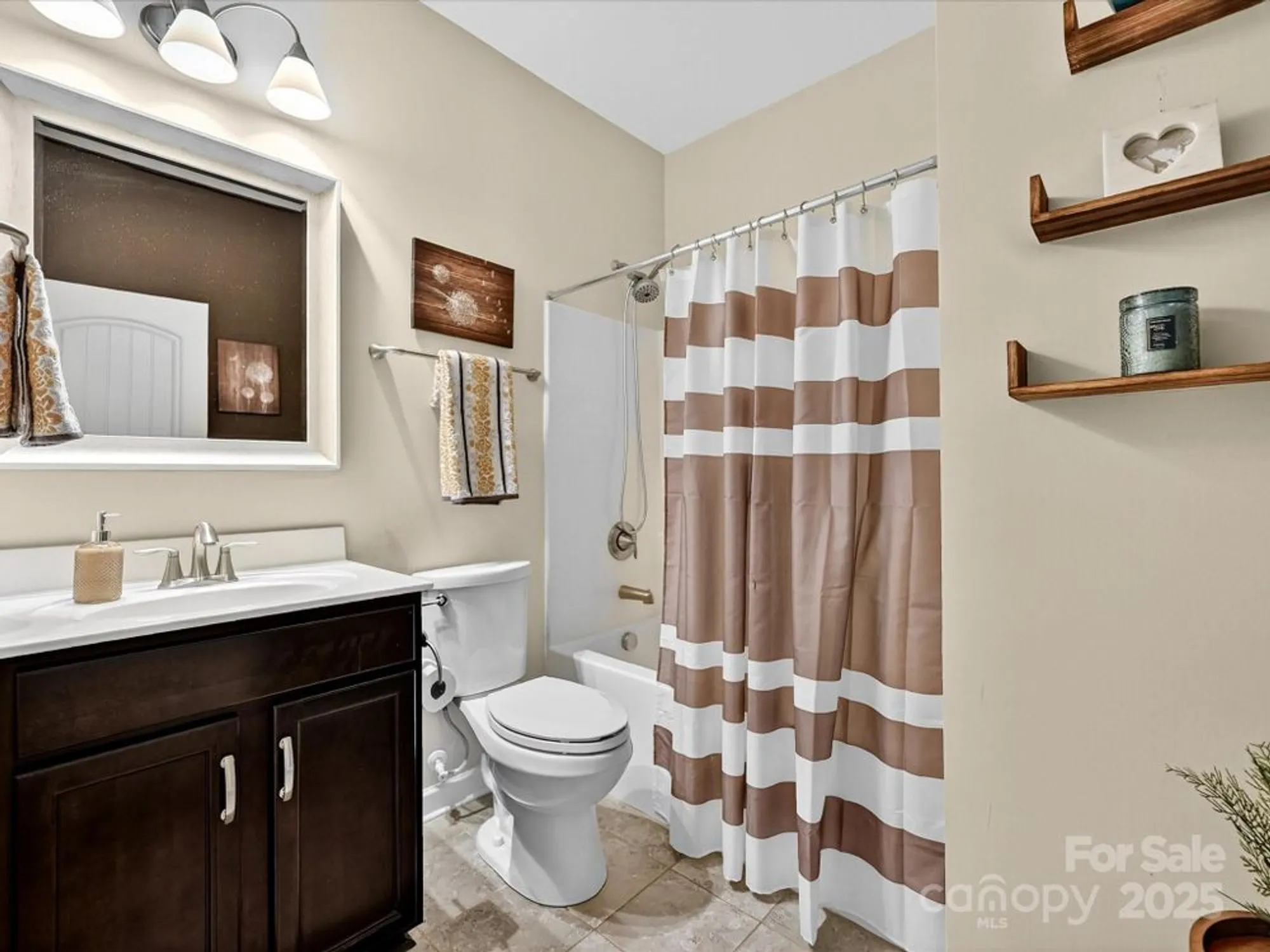 Property Slideshow image 20 of 47 | 5004 el molino dr, Charlotte, NC, 28214